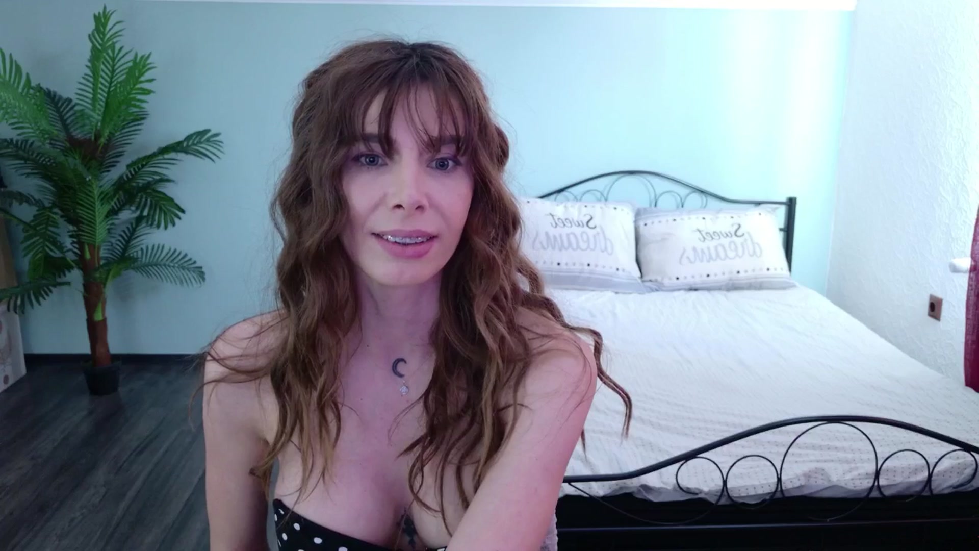 Gallery image thumbnail from MilaJoulie's myfreecams stream on, 03/13/2025, 16:03 image 3 of 20