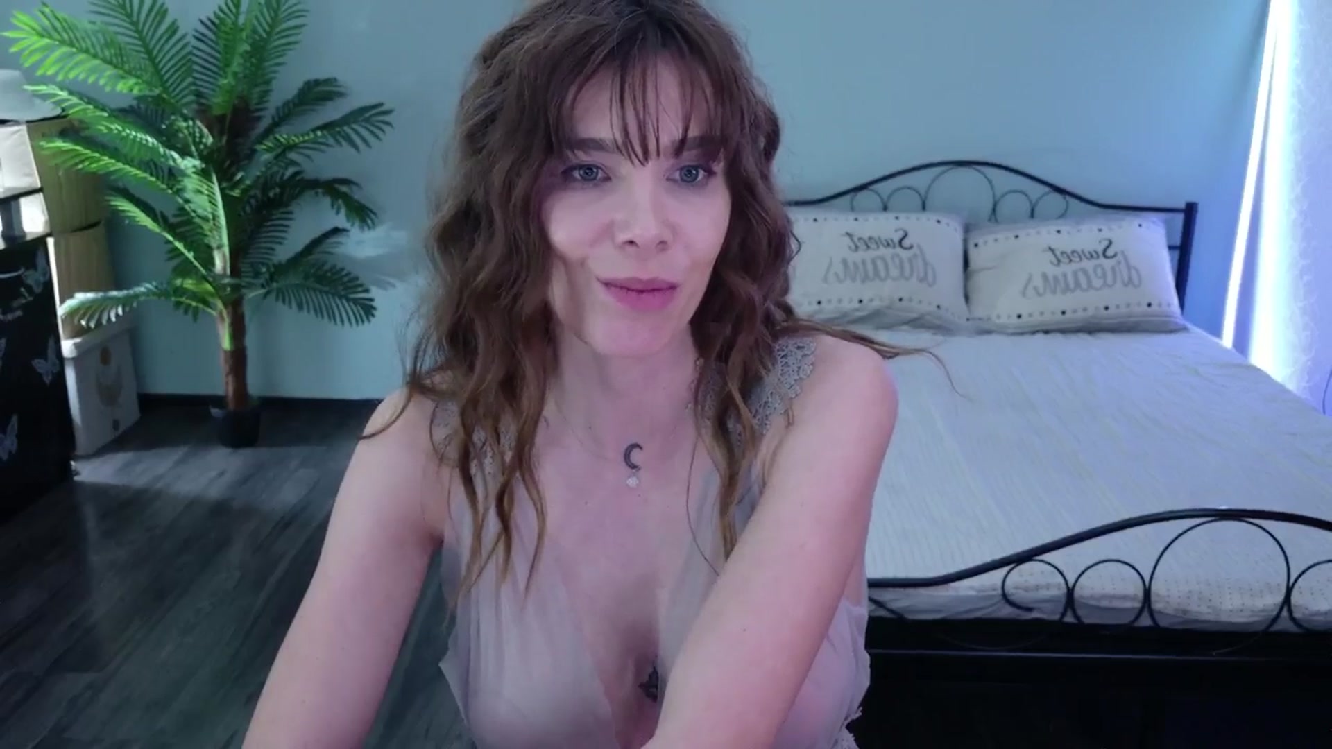 Gallery image thumbnail from MilaJoulie's myfreecams stream on, 03/13/2025, 21:55 image 6 of 20
