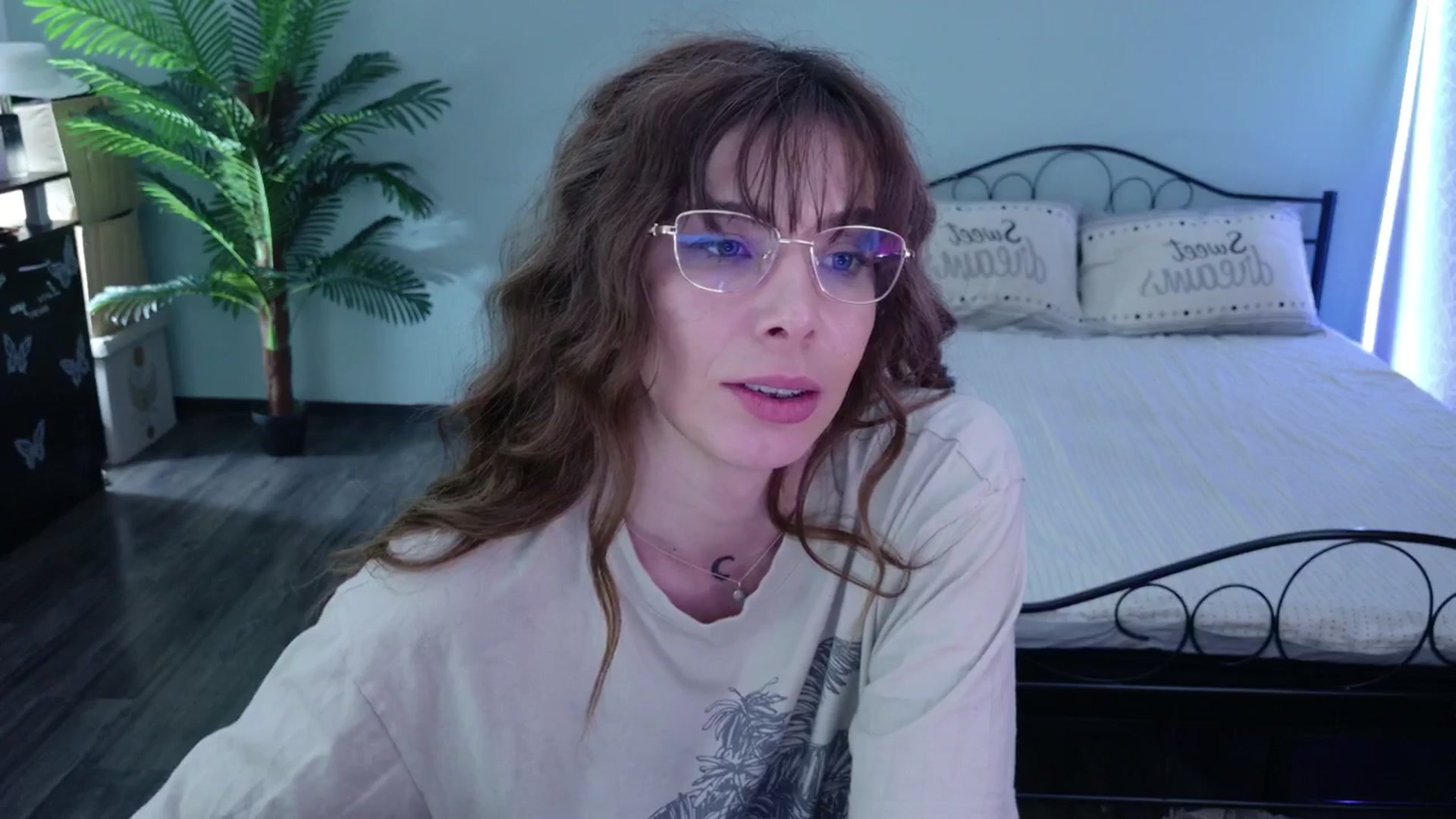Gallery image thumbnail from MilaJoulie's myfreecams stream on, 03/13/2025, 21:55 image 18 of 20