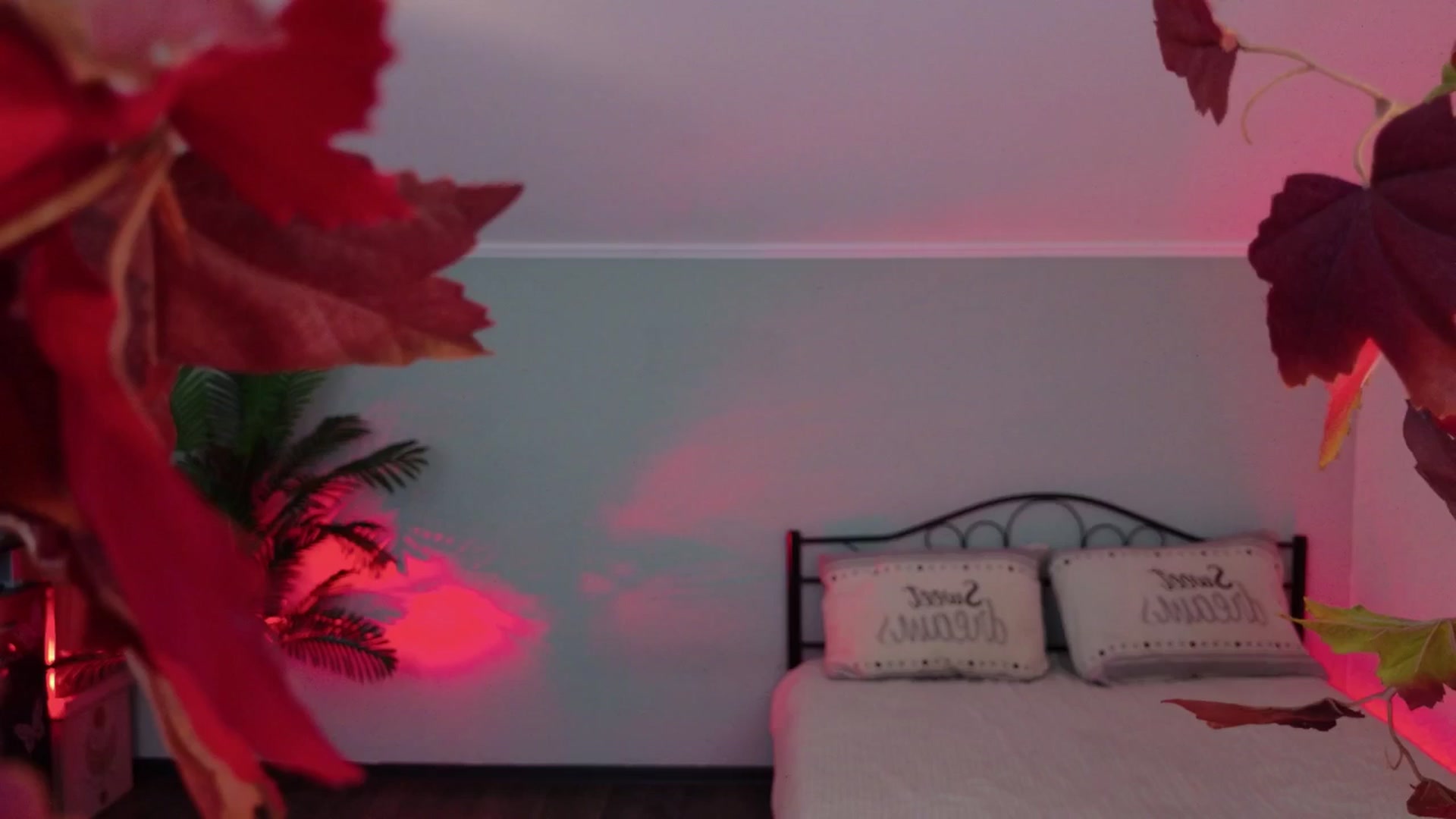 Gallery image thumbnail from MilaJoulie's myfreecams stream on, 03/15/2025, 18:06 image 11 of 20