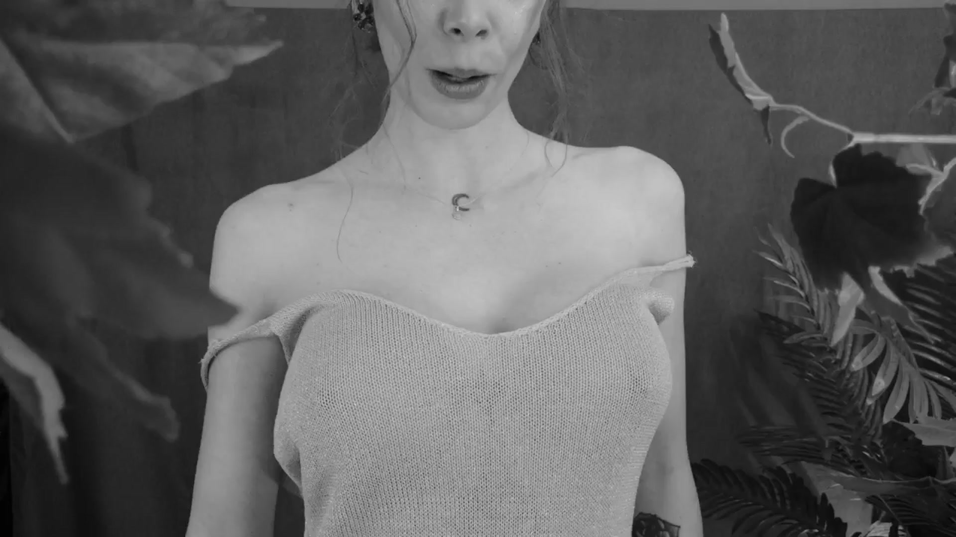 Gallery image thumbnail from MilaJoulie's myfreecams stream on, 03/18/2025, 20:23 image 11 of 20