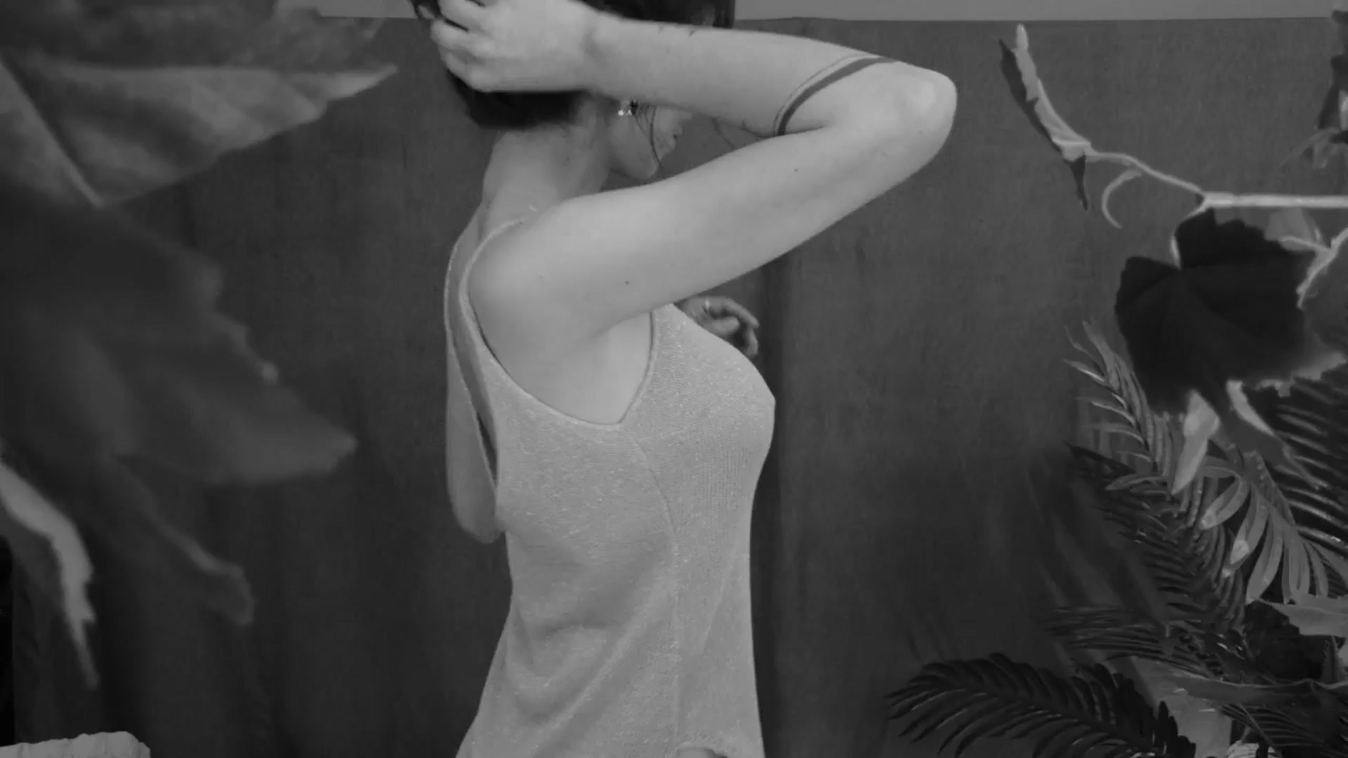 Gallery image thumbnail from MilaJoulie's myfreecams stream on, 03/18/2025, 20:46 image 8 of 20