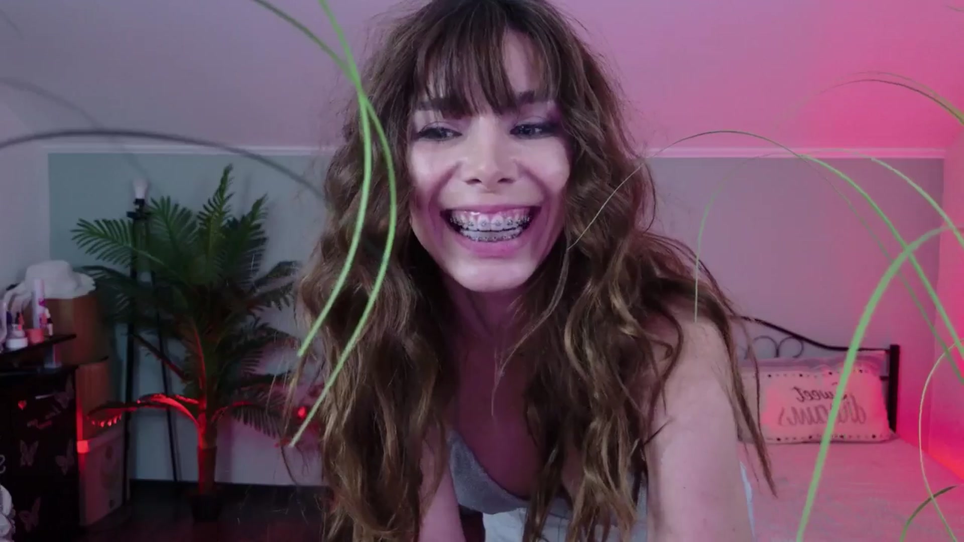 Gallery image thumbnail from MilaJoulie's myfreecams stream on, 03/20/2025, 17:10 image 17 of 20