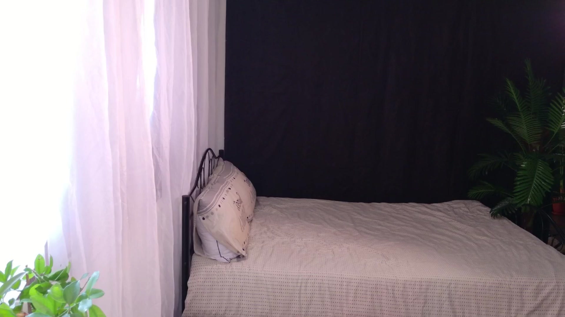 Gallery image thumbnail from MilaJoulie's myfreecams stream on, 04/07/2025, 15:46 image 11 of 20