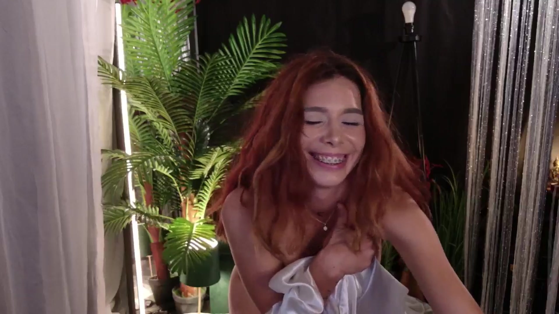 Gallery image thumbnail from MilaJoulie's myfreecams stream on, 07/16/2025, 23:09 image 2 of 20