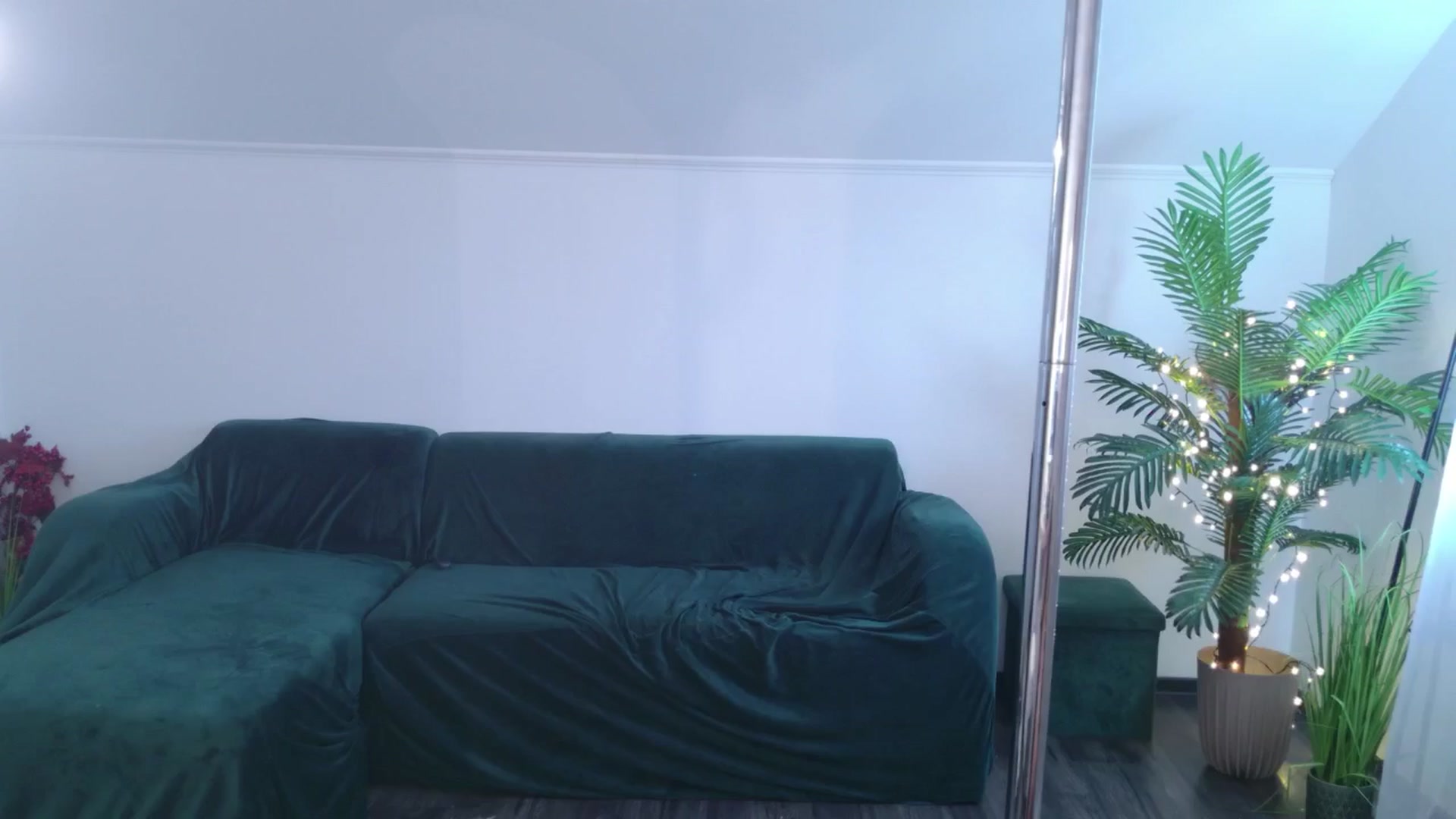 Gallery image thumbnail from MilaJoulie's myfreecams stream on, 07/31/2025, 13:57 image 16 of 20