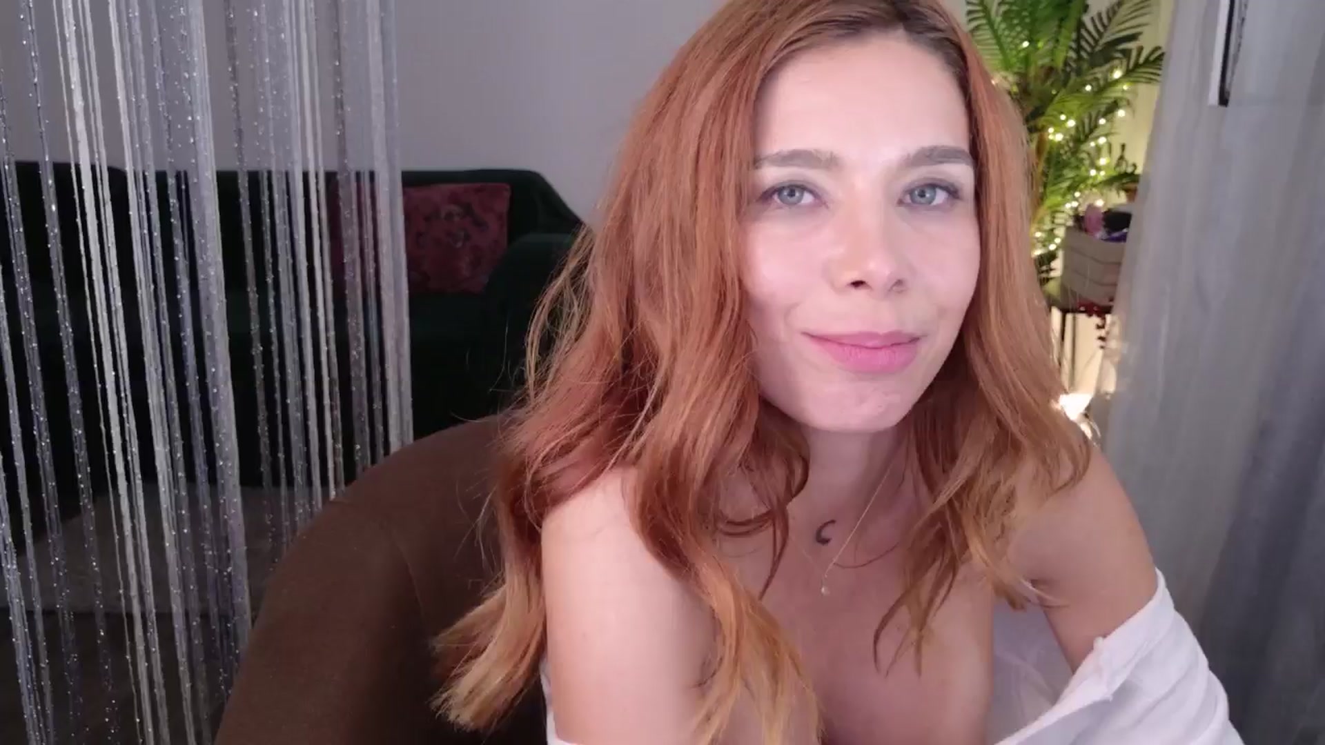Gallery image thumbnail from MilaJoulie's myfreecams stream on, 08/25/2025, 02:09 image 10 of 20