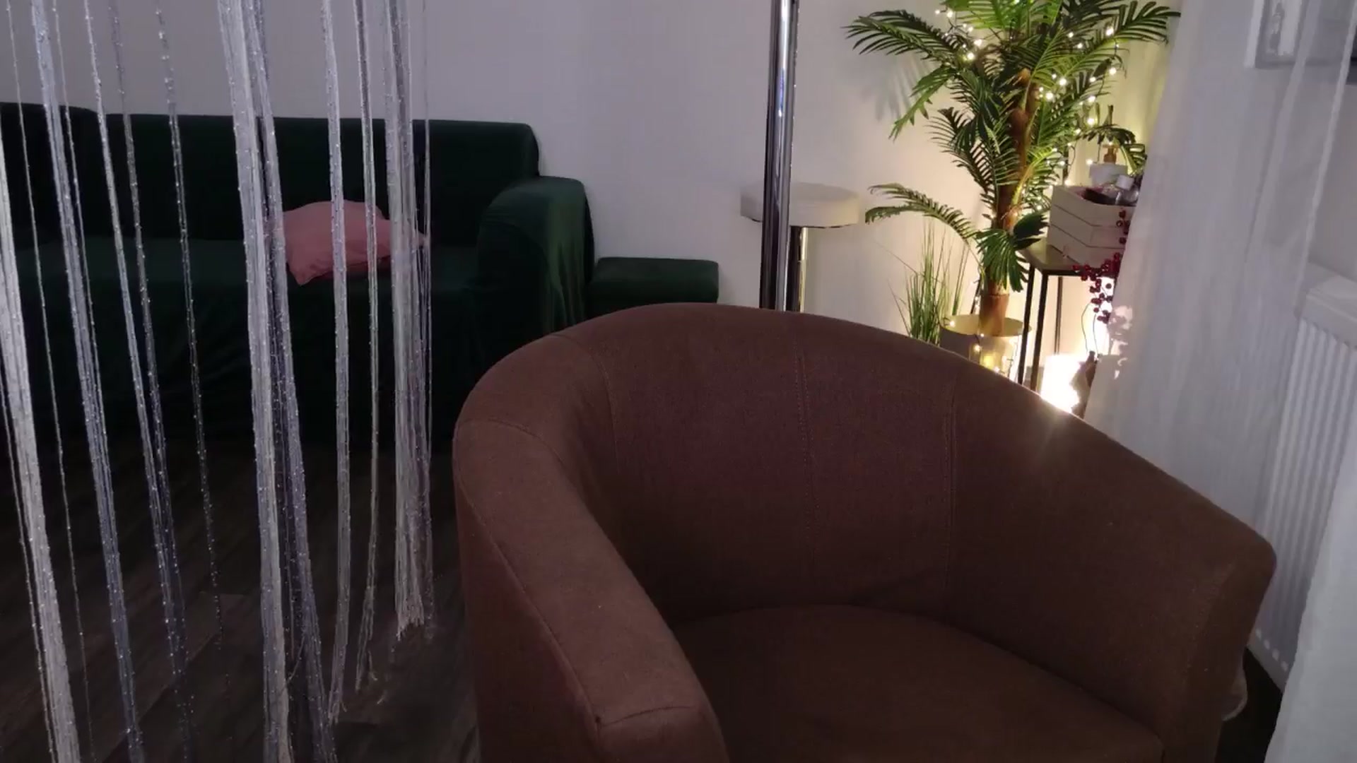 Gallery image thumbnail from MilaJoulie's myfreecams stream on, 09/04/2025, 01:18 image 10 of 20