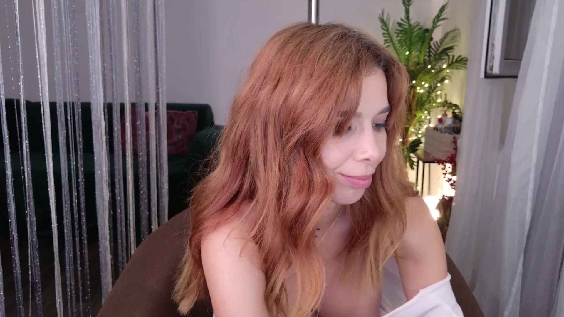 Gallery image thumbnail from MilaJoulie's myfreecams stream on, 09/04/2025, 22:03 image 3 of 20