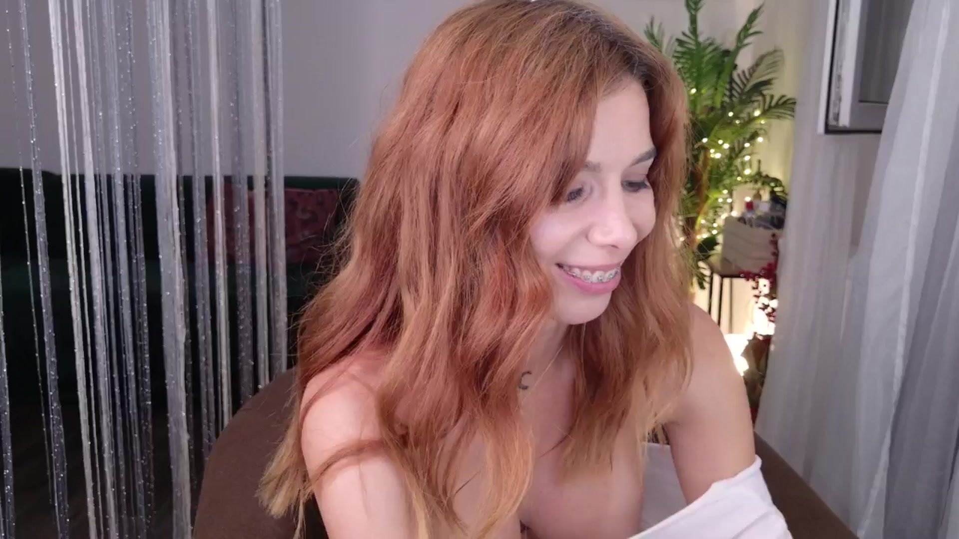 Gallery image thumbnail from MilaJoulie's myfreecams stream on, 09/04/2025, 22:03 image 12 of 20