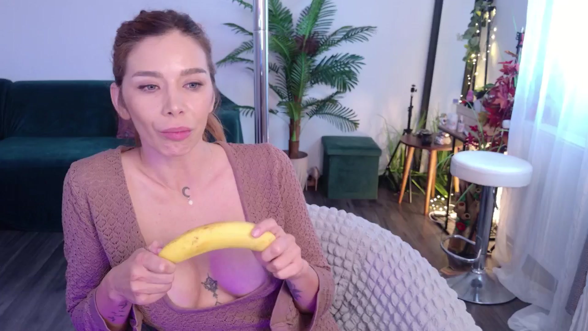Gallery image thumbnail from MilaJoulie's myfreecams stream on, 10/07/2025, 08:06 image 20 of 20