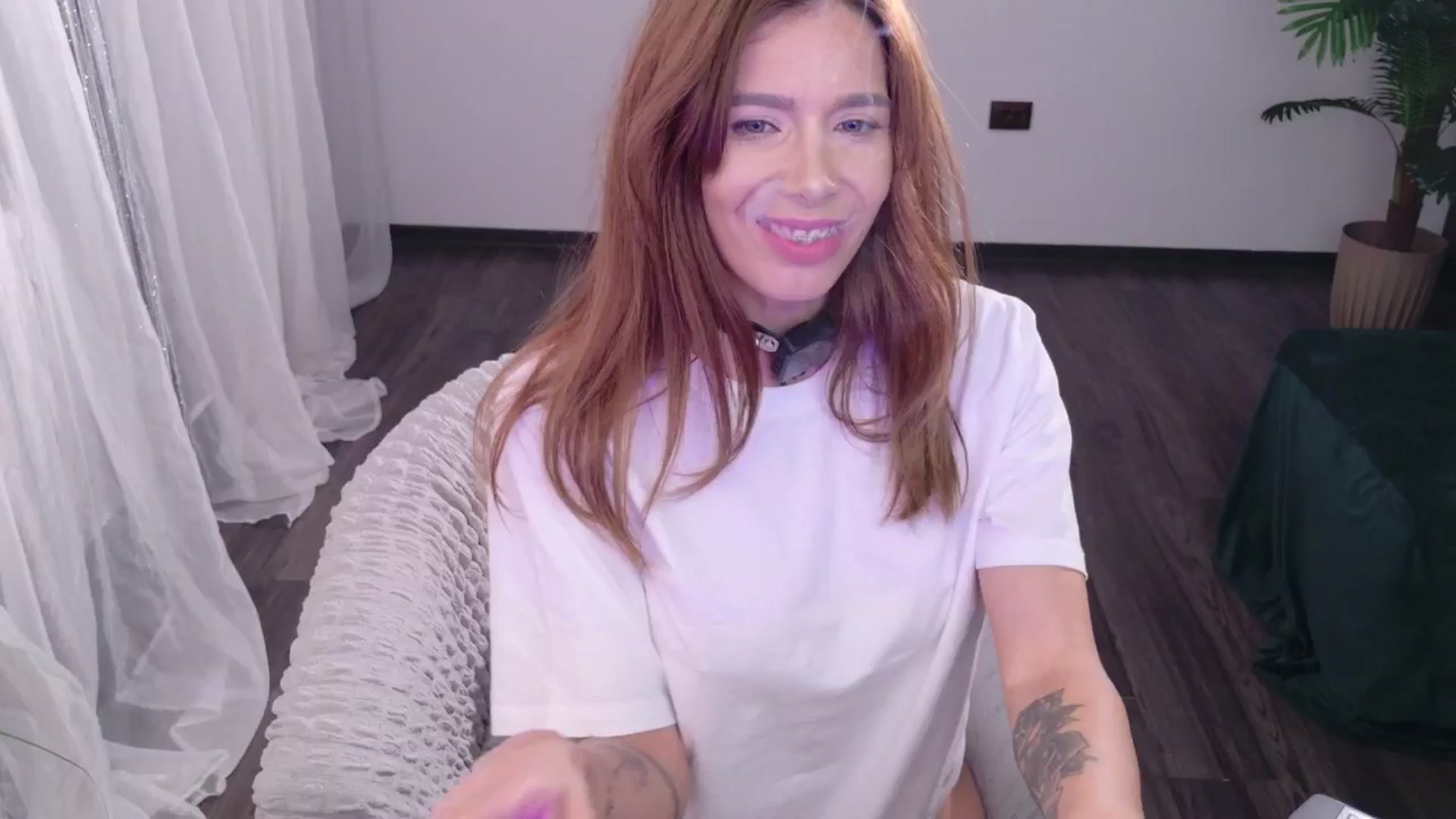 Gallery image thumbnail from MilaJoulie's myfreecams stream on, 10/15/2025, 23:37 image 4 of 20