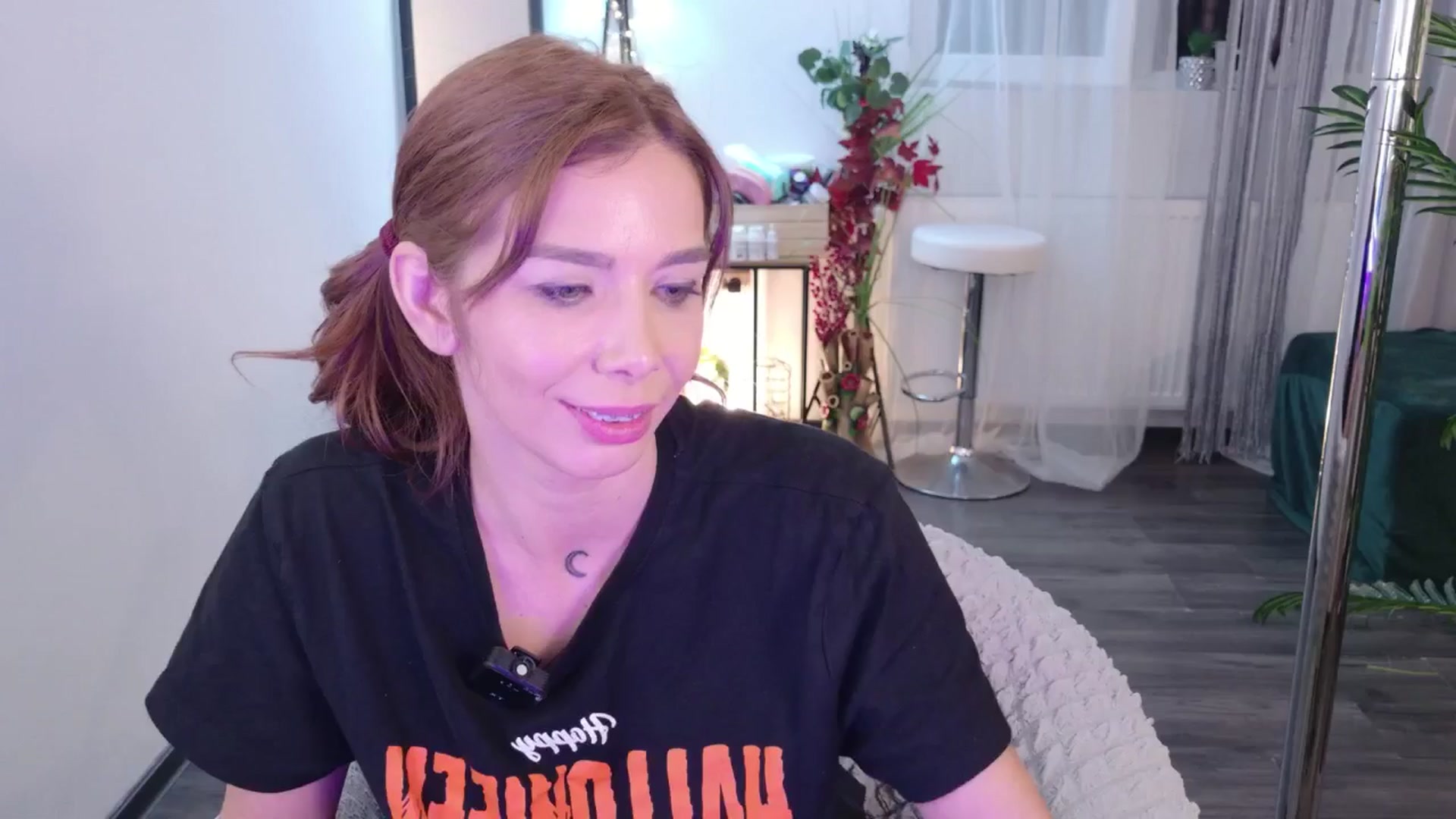 Gallery image thumbnail from MilaJoulie's myfreecams stream on, 10/18/2025, 22:27 image 13 of 20