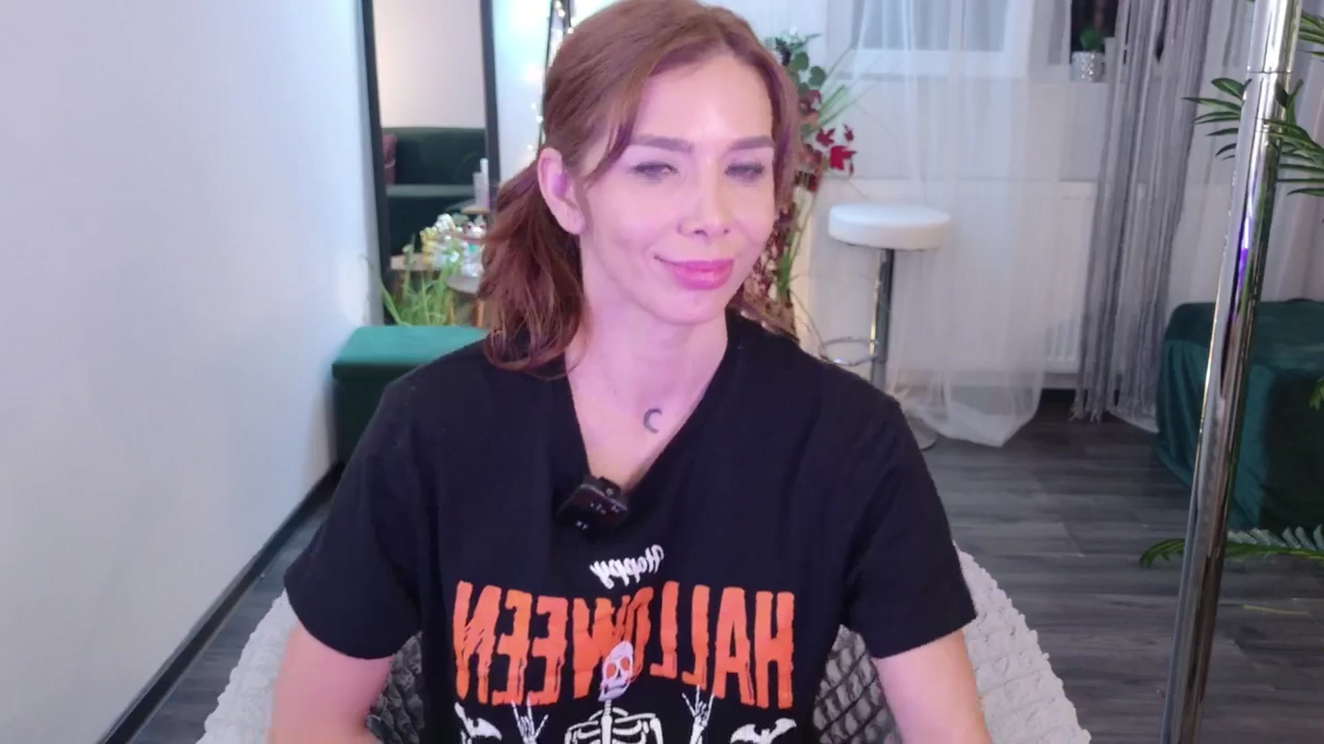 Gallery image thumbnail from MilaJoulie's myfreecams stream on, 10/18/2025, 22:27 image 15 of 20