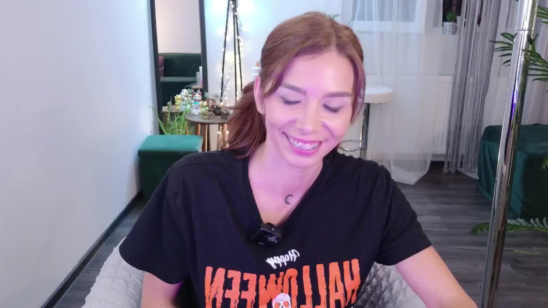 Gallery image thumbnail from MilaJoulie's myfreecams stream on, 10/18/2025, 22:27 image 11 of 20