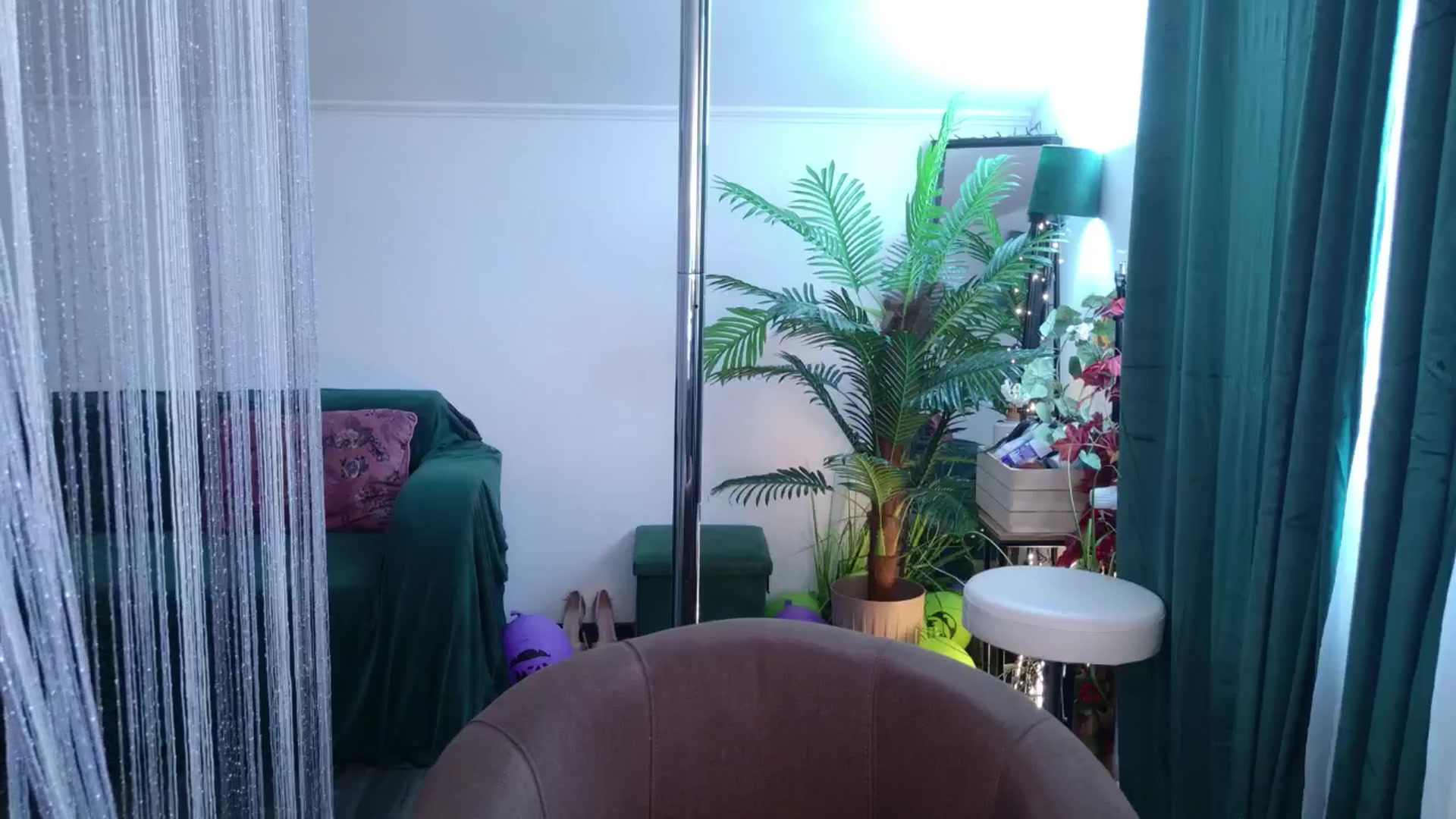 Gallery image thumbnail from MilaJoulie's myfreecams stream on, 11/21/2025, 08:51 image 2 of 20