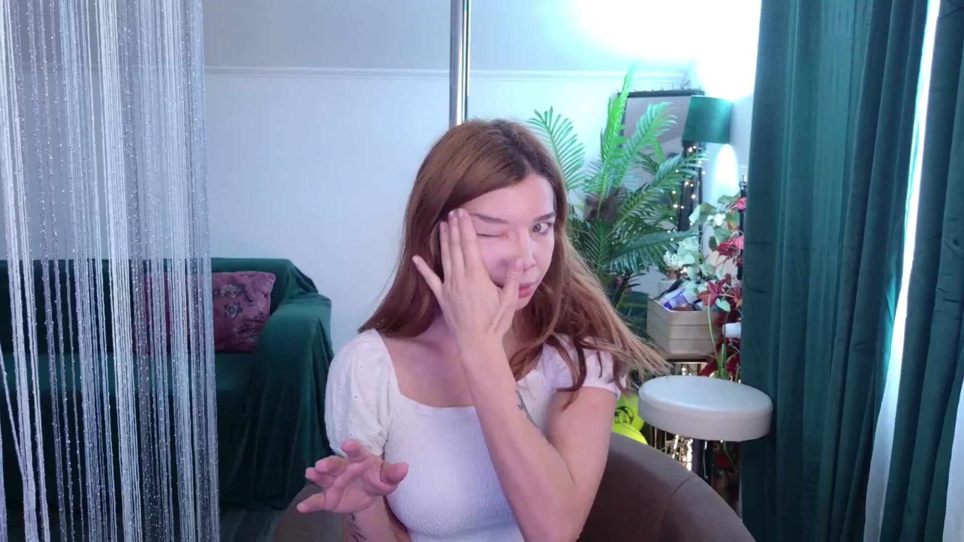 Gallery image thumbnail from MilaJoulie's myfreecams stream on, 11/21/2025, 08:51 image 1 of 20