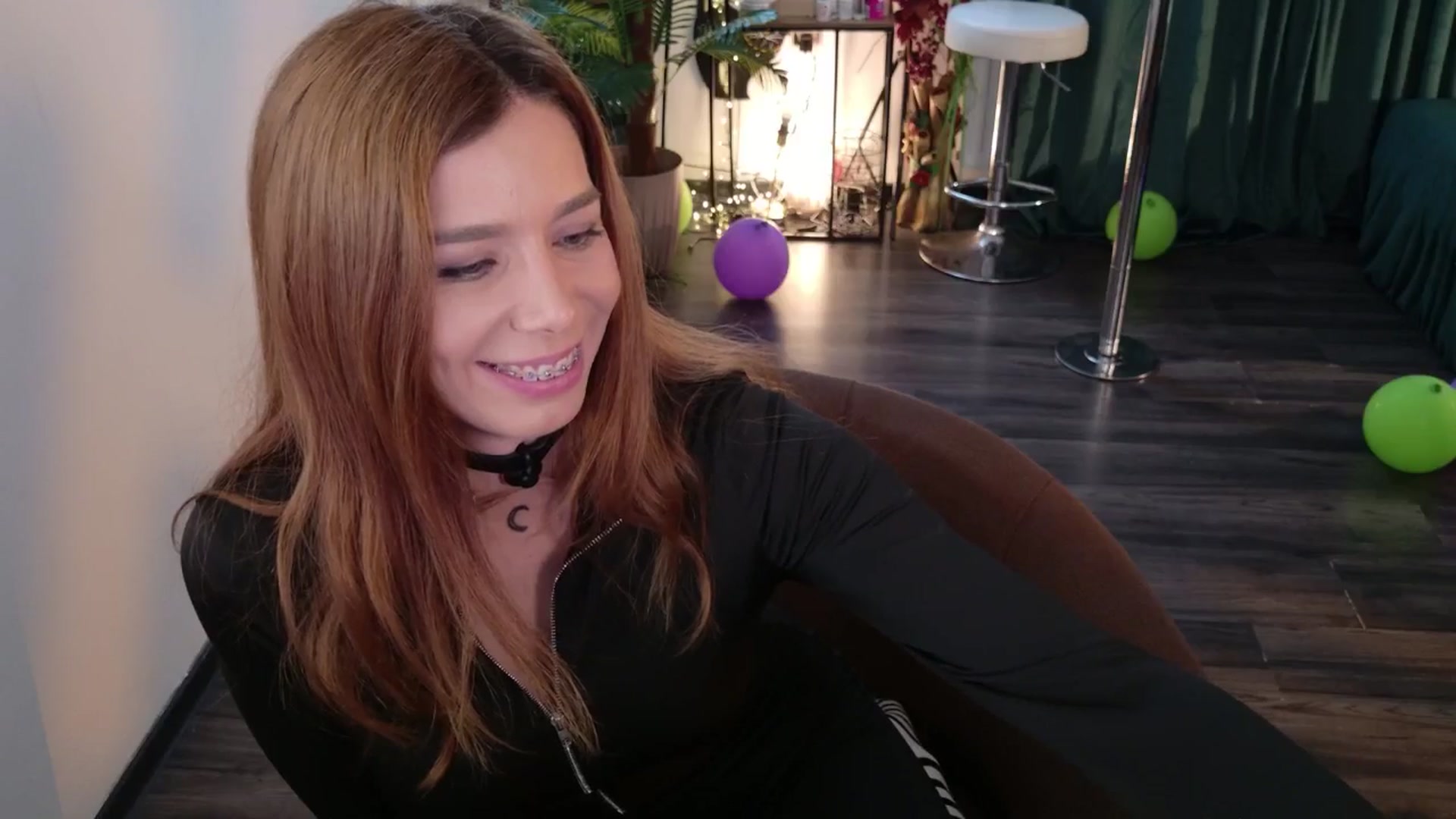 Gallery image thumbnail from MilaJoulie's myfreecams stream on, 12/04/2025, 06:41 image 7 of 20
