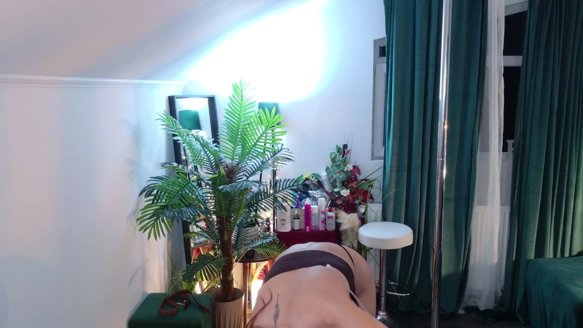 Gallery image thumbnail from MilaJoulie's myfreecams stream on, 12/14/2025, 03:33 image 13 of 20
