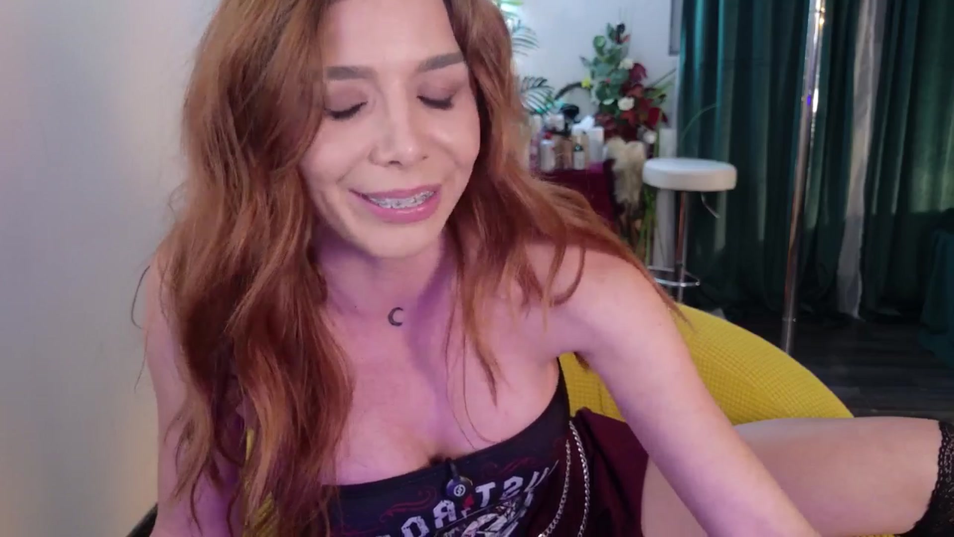 Gallery image thumbnail from MilaJoulie's myfreecams stream on, 12/23/2025, 23:08 image 4 of 20