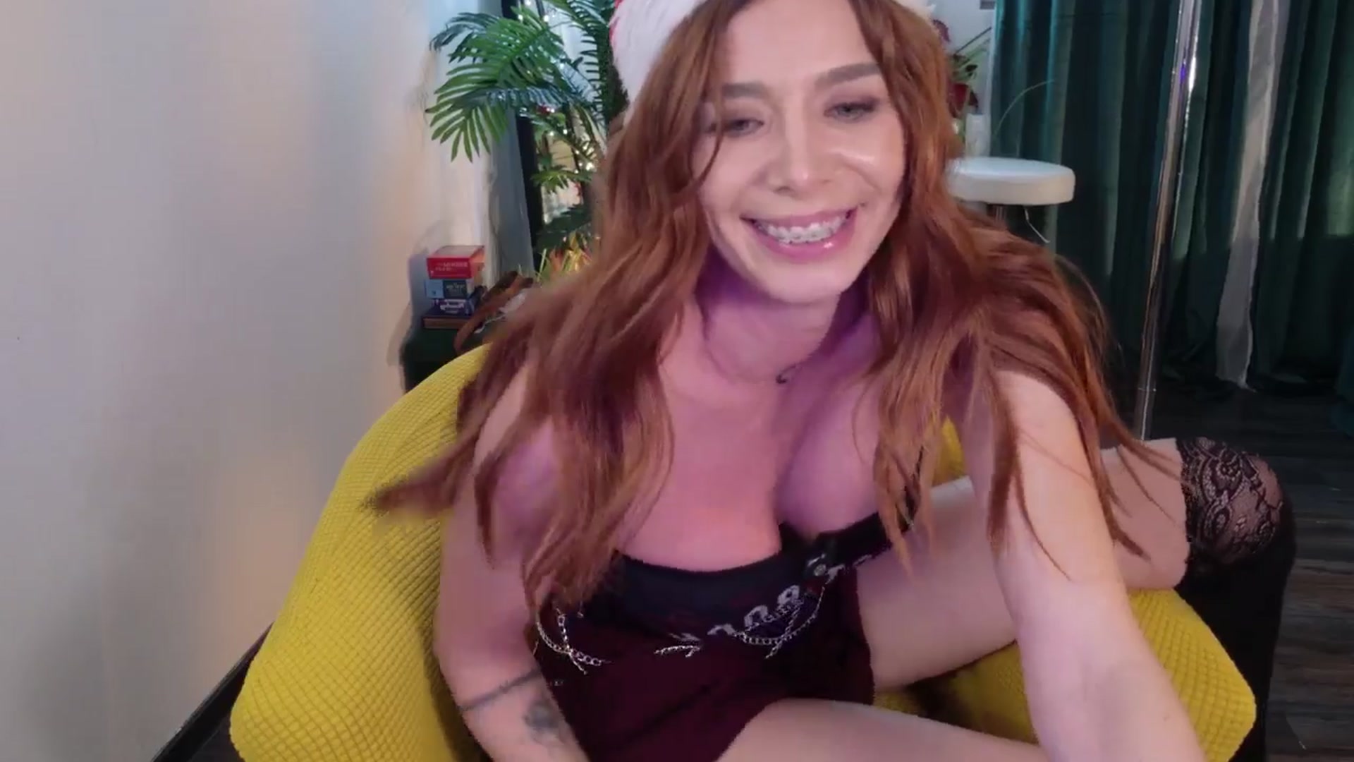 Gallery image thumbnail from MilaJoulie's myfreecams stream on, 12/23/2025, 23:08 image 17 of 20