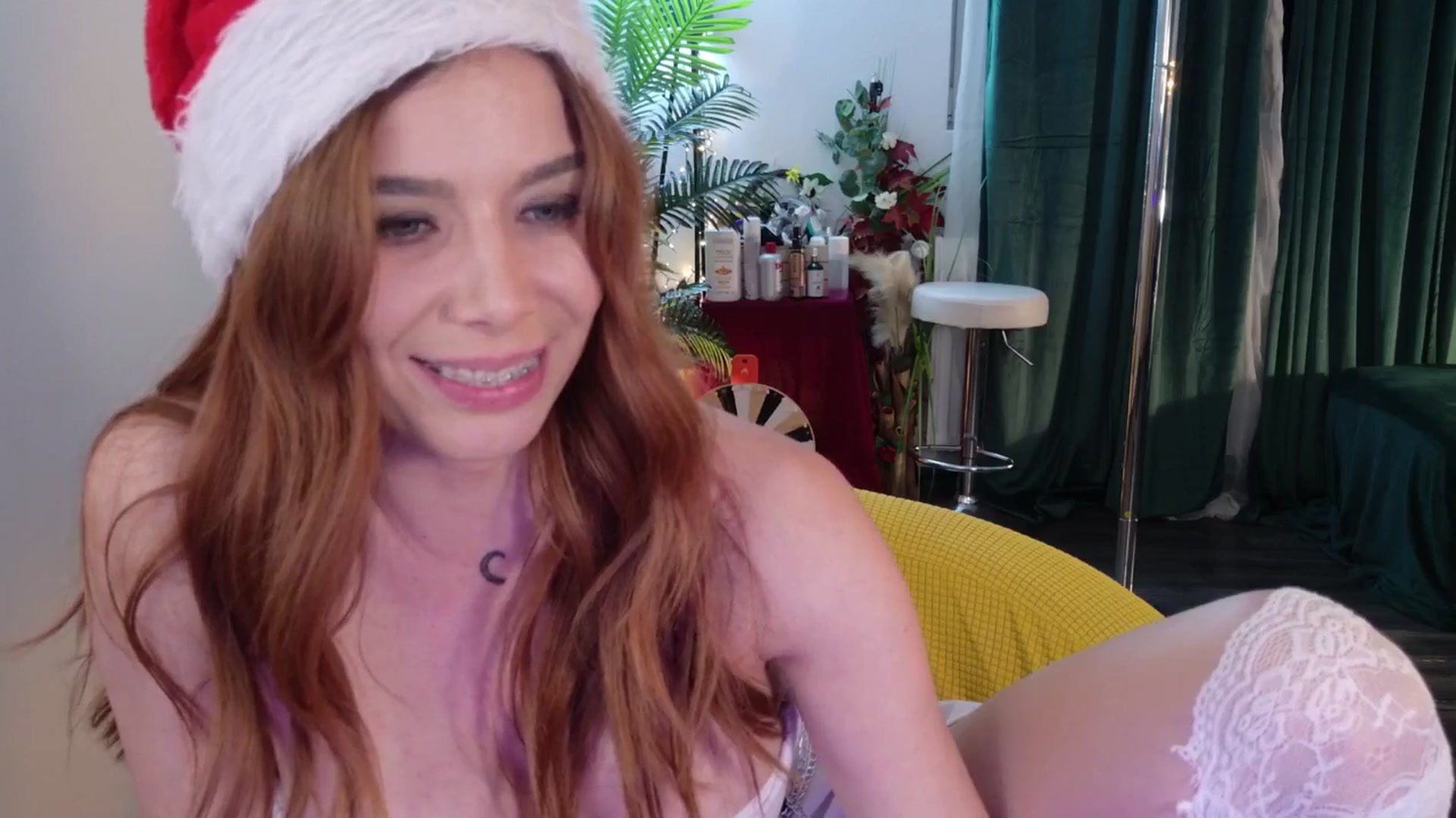 Gallery image thumbnail from MilaJoulie's myfreecams stream on, 12/26/2025, 02:08 image 14 of 20