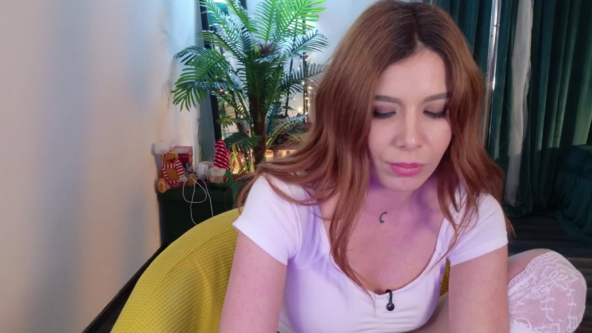 Gallery image thumbnail from MilaJoulie's myfreecams stream on, 12/27/2025, 01:02 image 10 of 20
