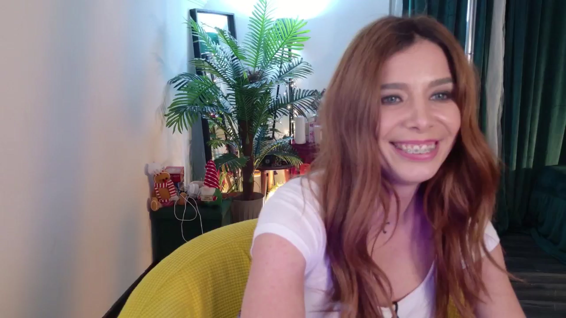 Gallery image thumbnail from MilaJoulie's myfreecams stream on, 12/27/2025, 01:02 image 1 of 20