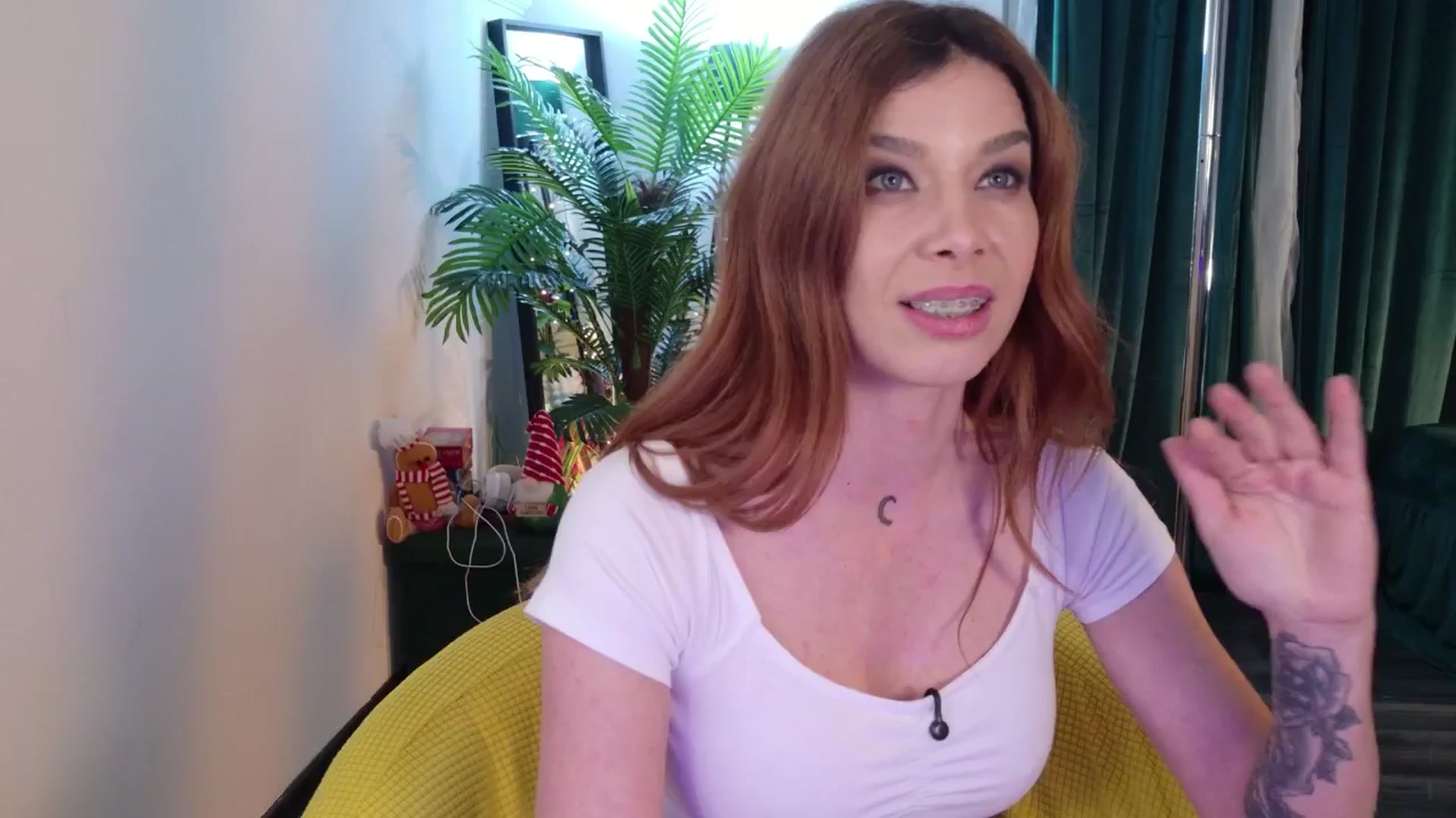 Gallery image thumbnail from MilaJoulie's myfreecams stream on, 12/27/2025, 01:02 image 2 of 20
