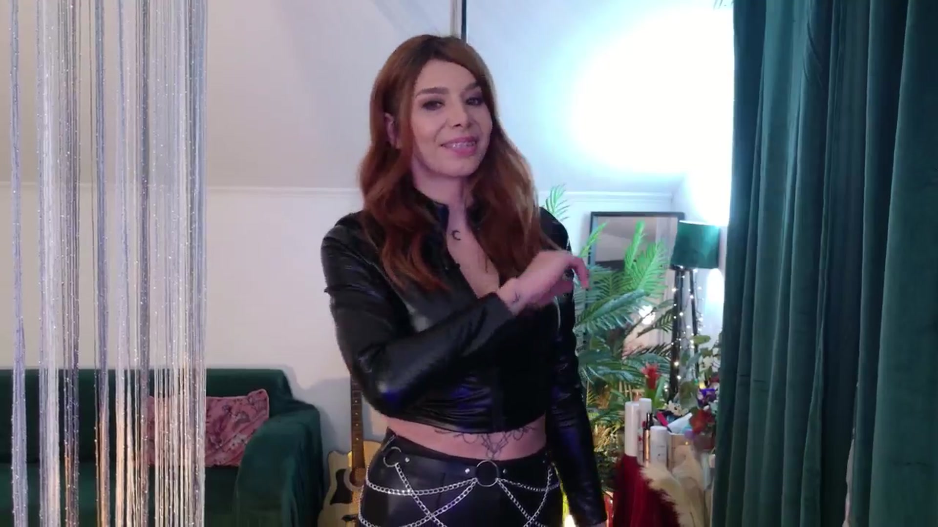 Gallery image thumbnail from MilaJoulie's myfreecams stream on, 01/04/2026, 04:58 image 5 of 20