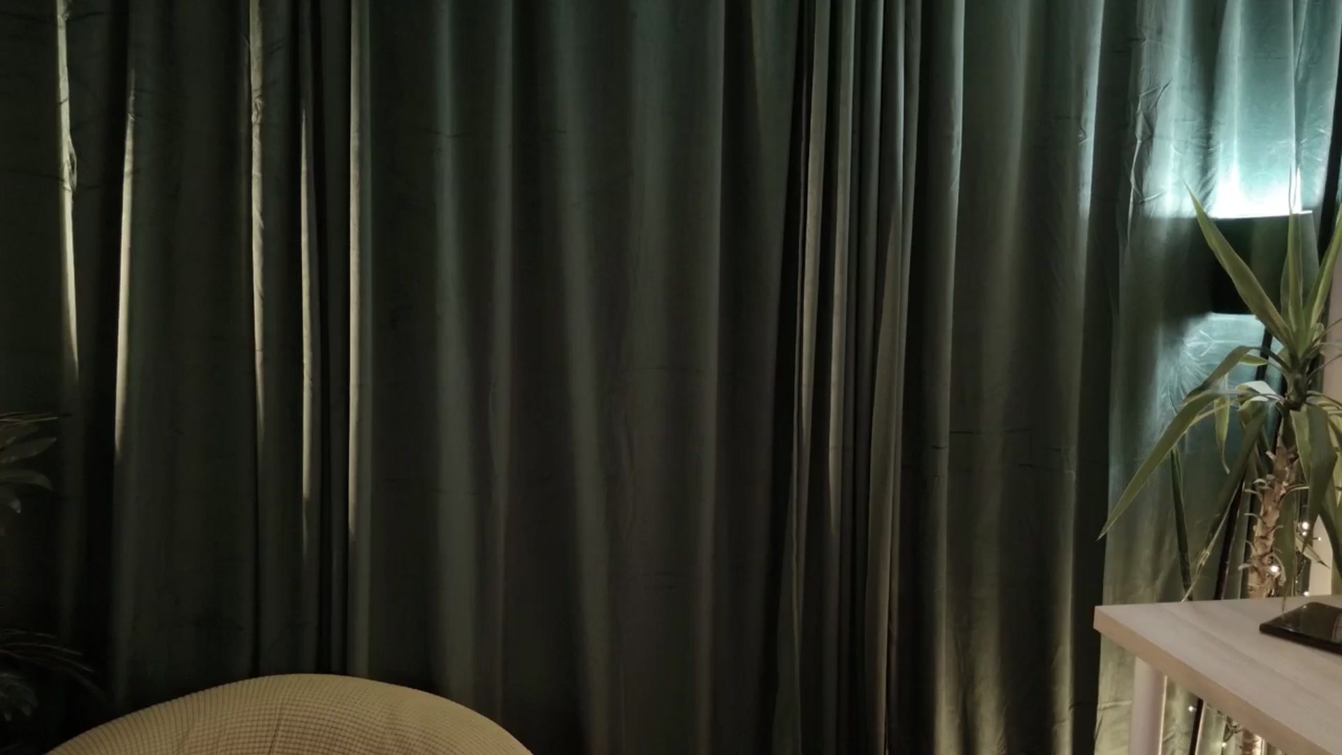Gallery image thumbnail from MilaJoulie's myfreecams stream on, 01/14/2026, 23:39 image 5 of 20