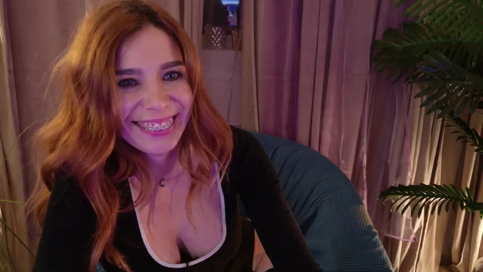Gallery image thumbnail from MilaJoulie's myfreecams stream on, 02/19/2026, 22:40 image 18 of 20