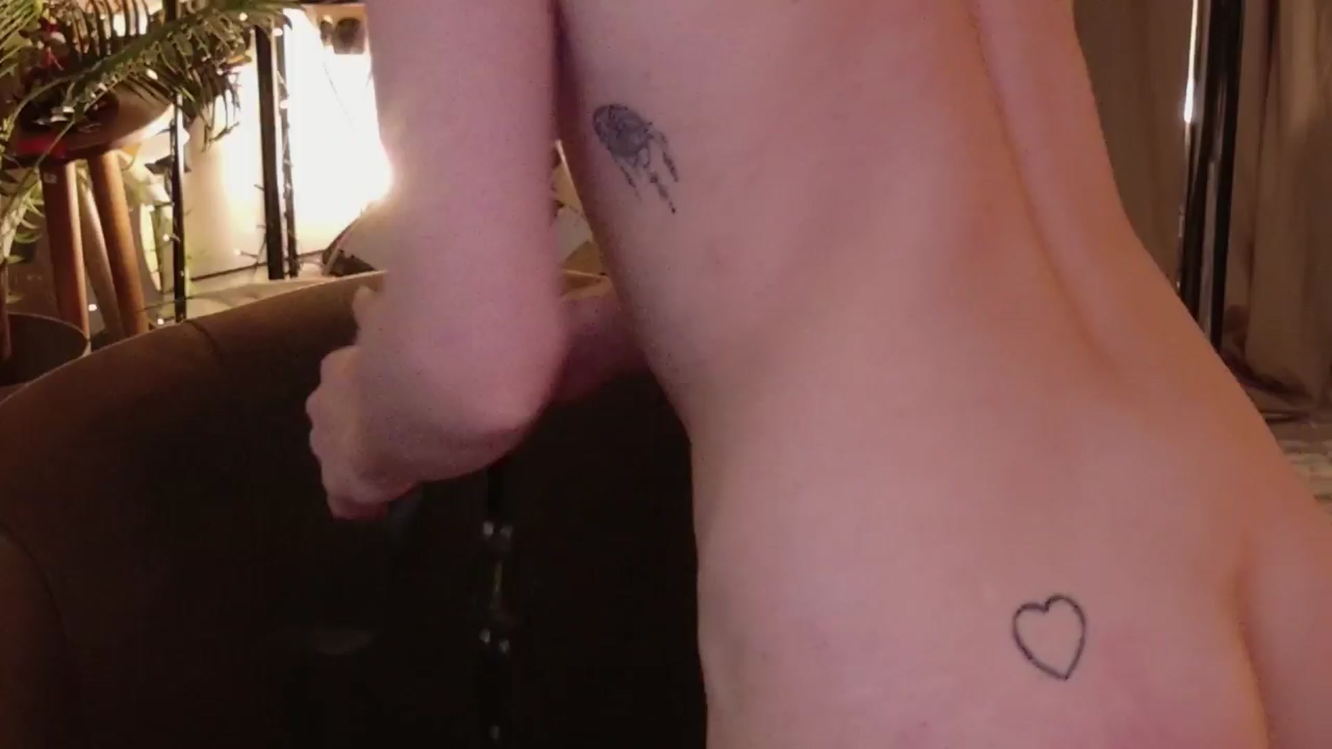 Gallery image thumbnail from MilaJoulie's myfreecams stream on, 04/15/2026, 24:37 image 5 of 20