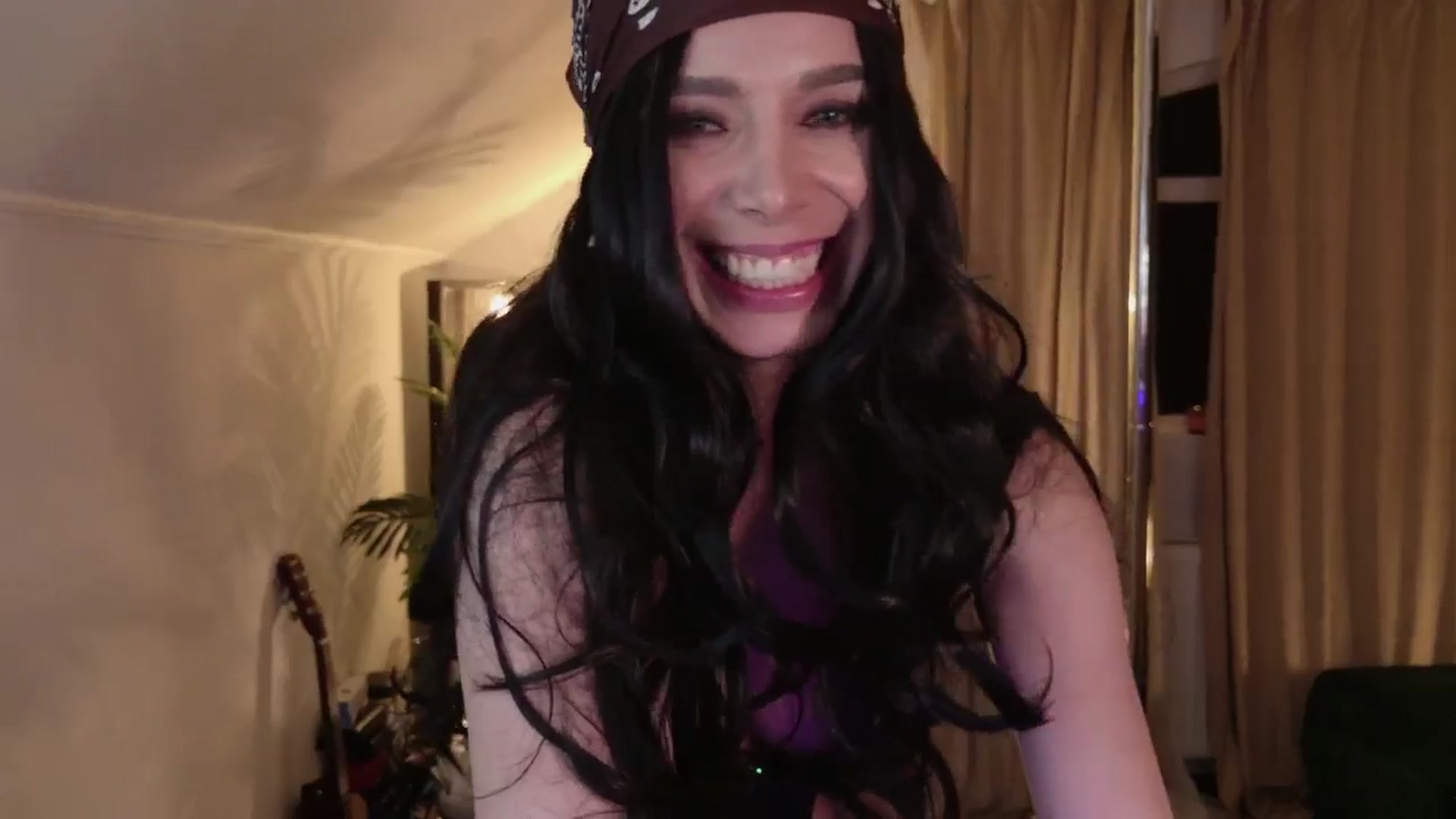 Gallery image thumbnail from MilaJoulie's myfreecams stream on, 04/19/2026, 22:57 image 6 of 20