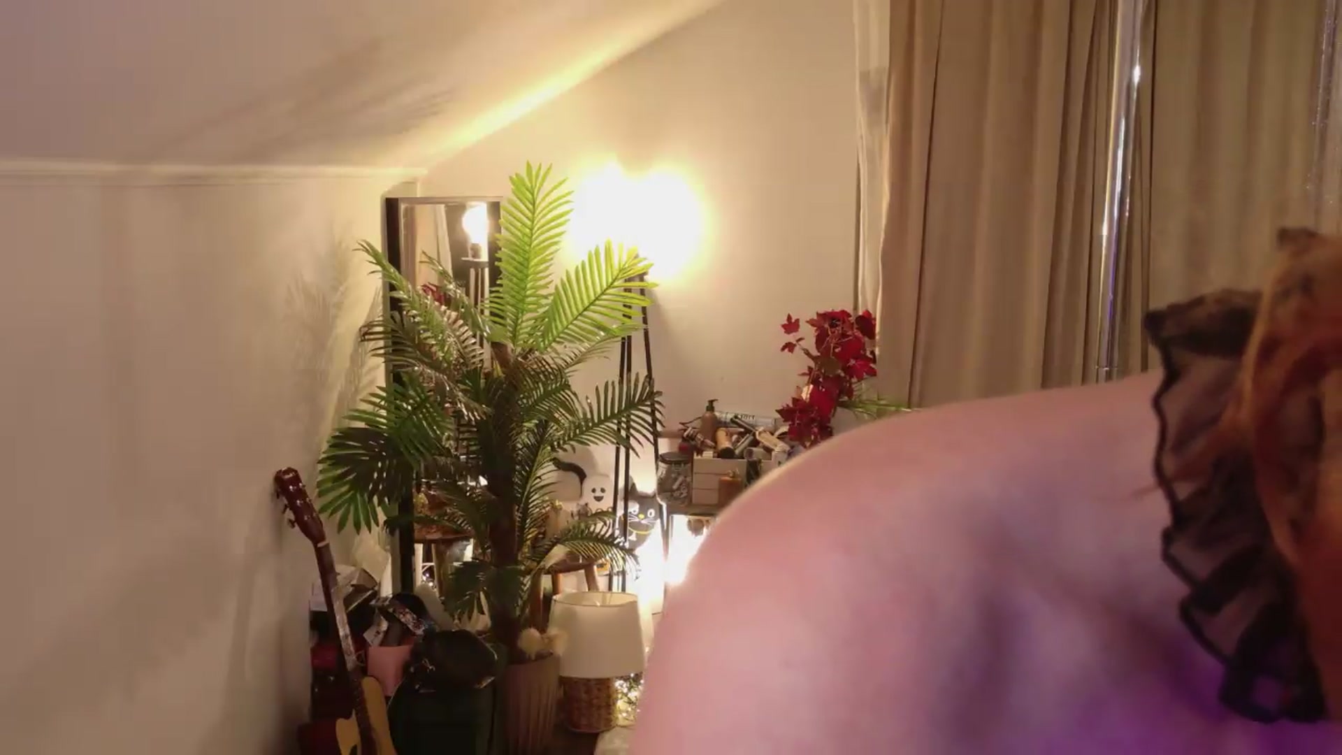 Gallery image thumbnail from MilaJoulie's myfreecams stream on, 05/13/2026, 22:45 image 11 of 20