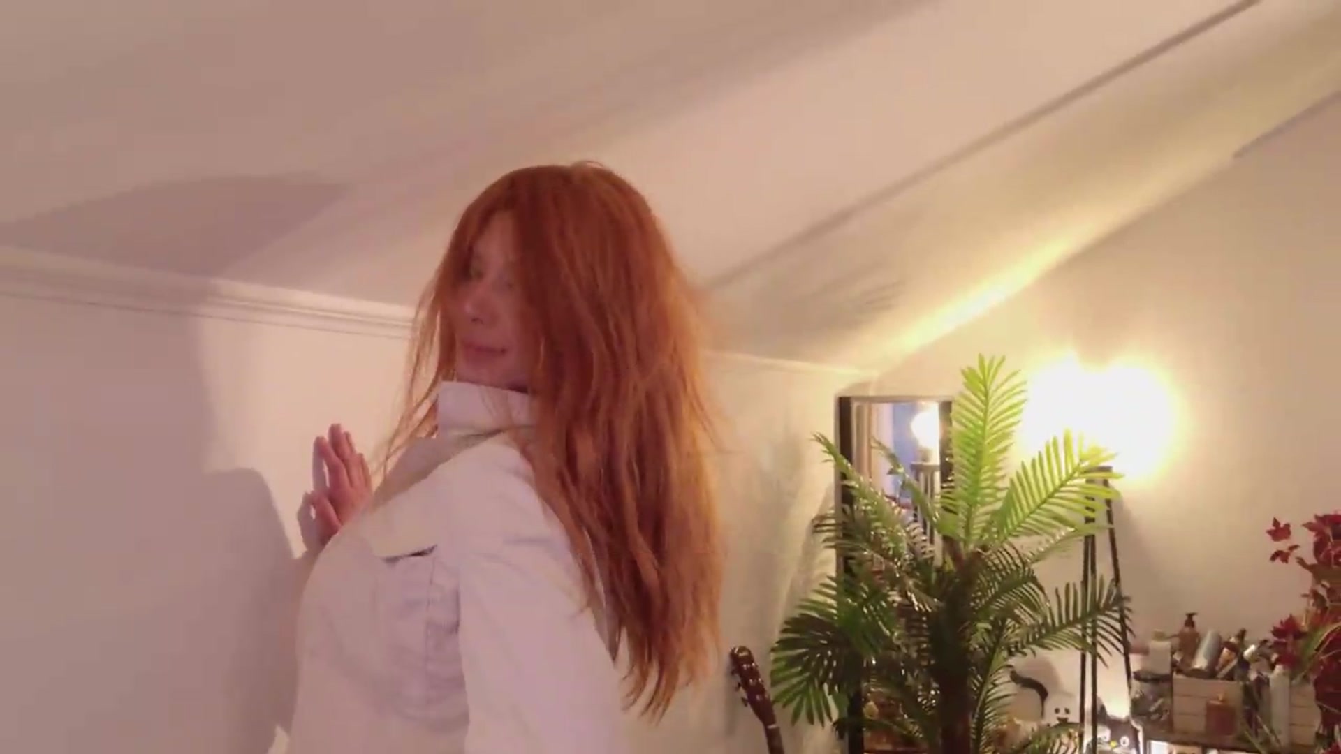 Gallery image thumbnail from MilaJoulie's myfreecams stream on, 05/16/2026, 04:12 image 10 of 20