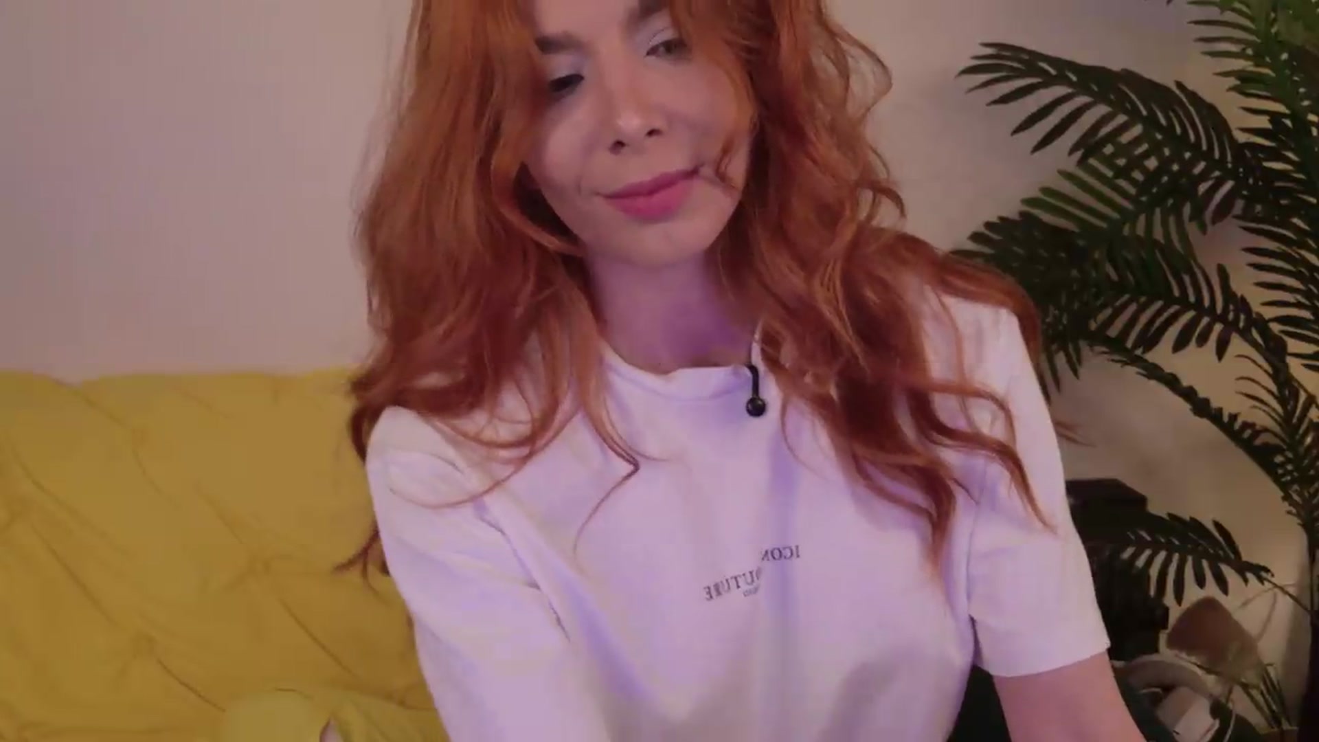 Gallery image thumbnail from MilaJoulie's myfreecams stream on, 05/20/2026, 21:47 image 5 of 20