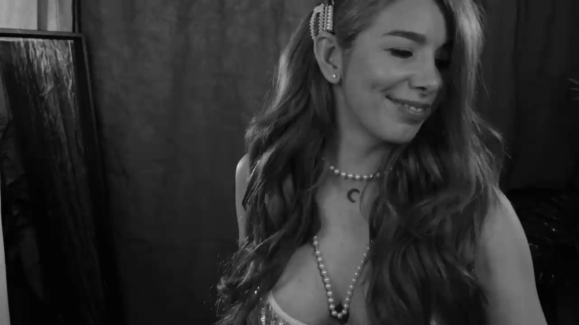 Gallery image thumbnail from MilaJoulie's myfreecams stream on, 05/25/2026, 24:03 image 1 of 20