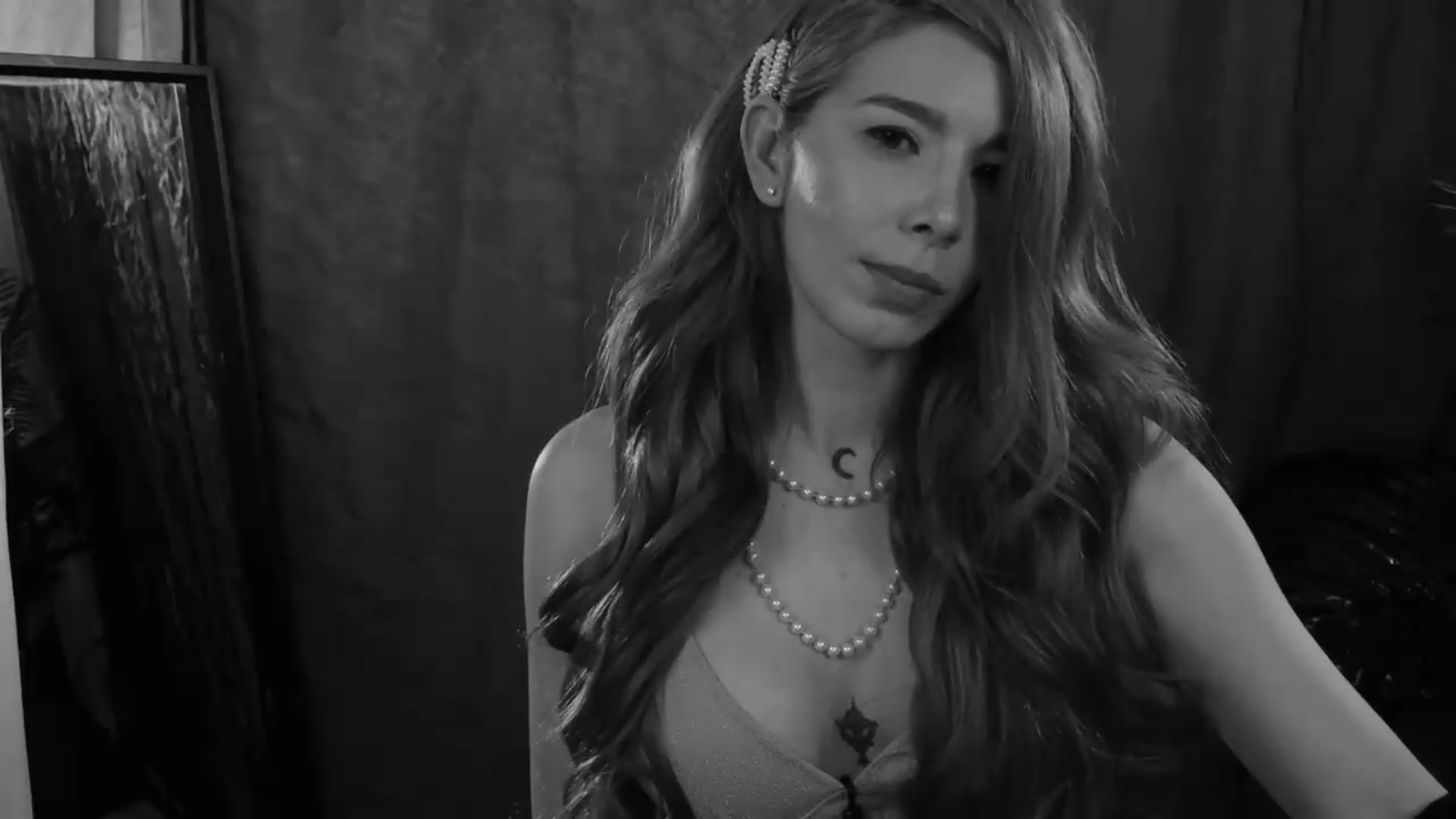 Gallery image thumbnail from MilaJoulie's myfreecams stream on, 05/25/2026, 24:03 image 8 of 20