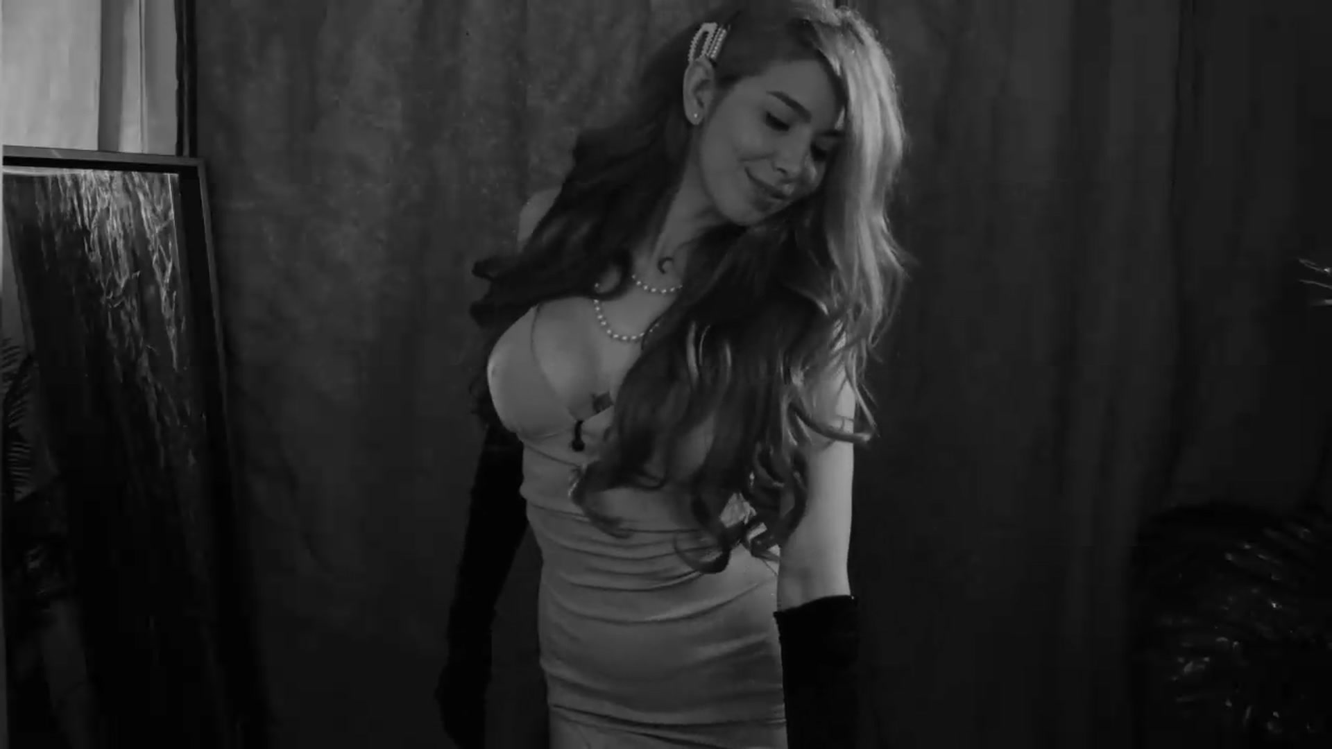 Gallery image thumbnail from MilaJoulie's myfreecams stream on, 05/25/2026, 24:03 image 7 of 20