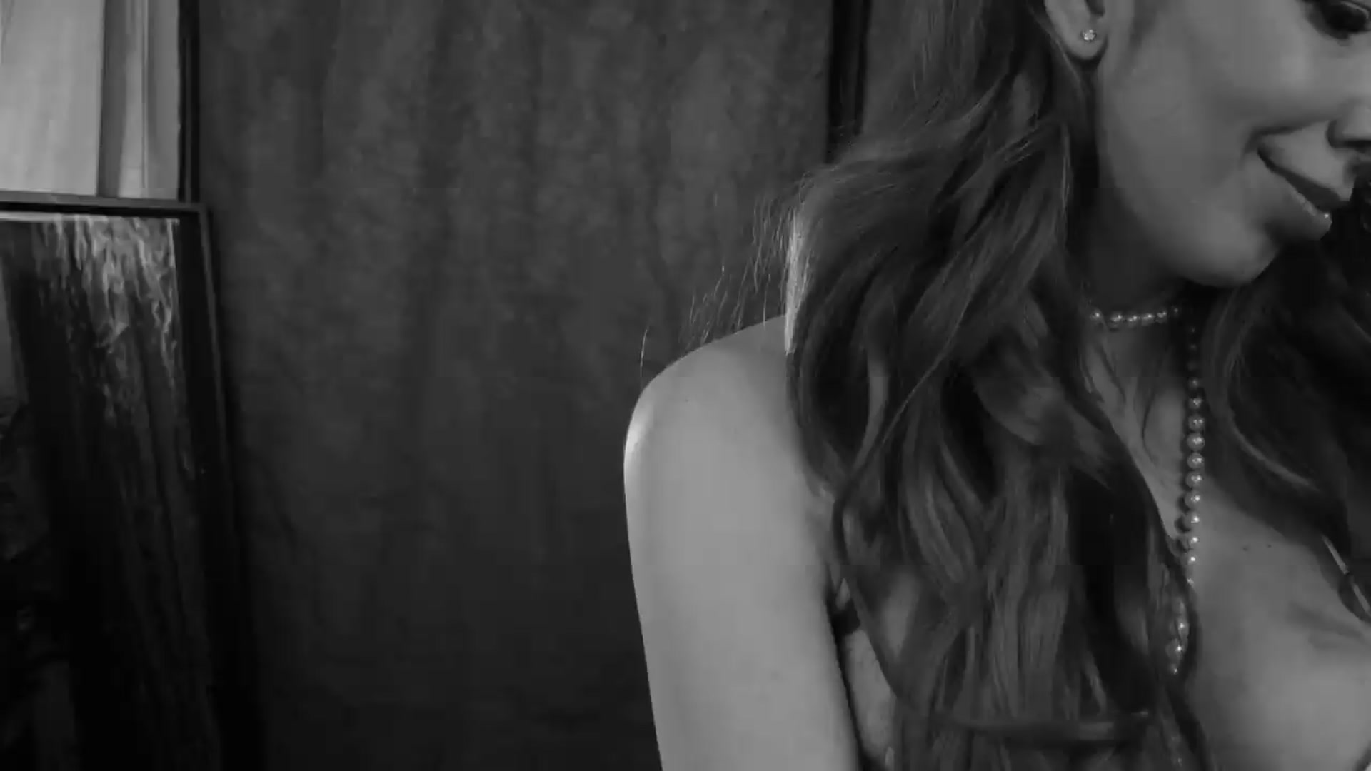 Gallery image thumbnail from MilaJoulie's myfreecams stream on, 05/25/2026, 24:03 image 3 of 20