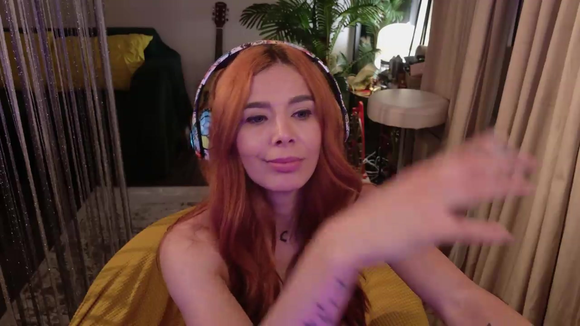 Gallery image thumbnail from MilaJoulie's myfreecams stream on, 05/25/2026, 22:39 image 15 of 20