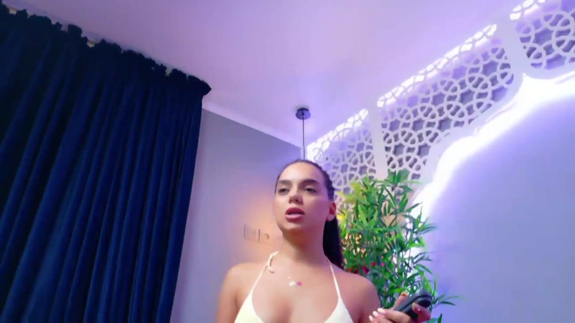 Gallery image thumbnail from MilaKunnis_'s myfreecams stream on, 09/04/2026, 10:56 image 6 of 20