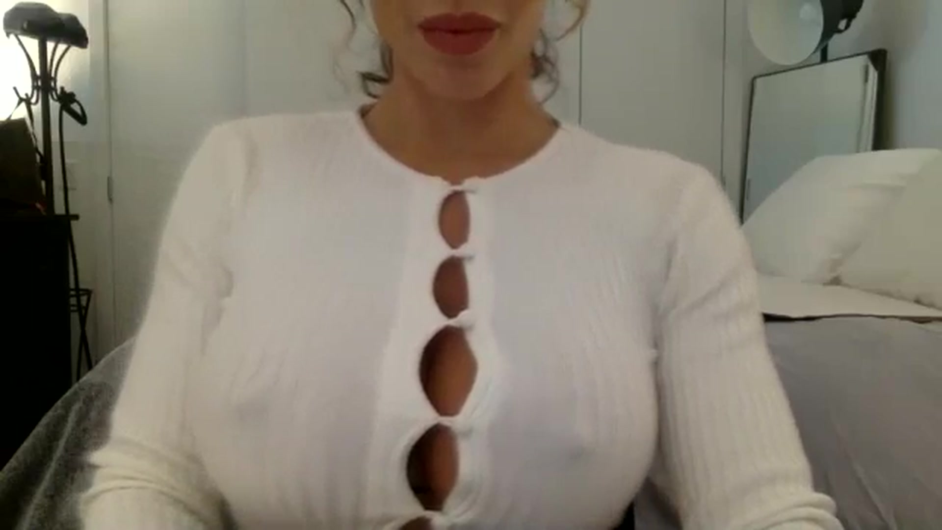Gallery image thumbnail from MilaMarXX's myfreecams stream on, 09/06/2024, 17:02 image 15 of 20