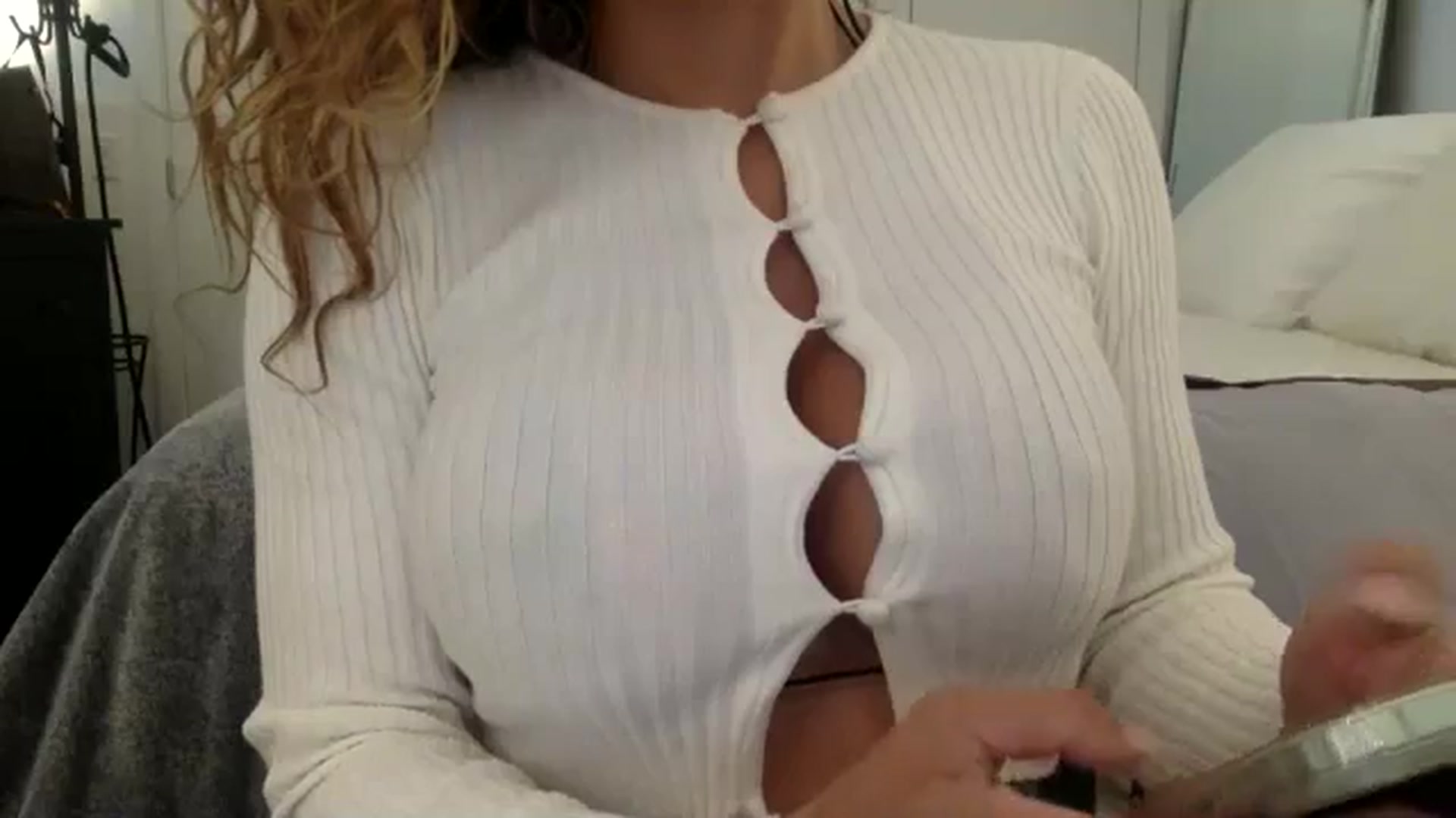 Gallery image thumbnail from MilaMarXX's myfreecams stream on, 09/06/2024, 18:07 image 4 of 20