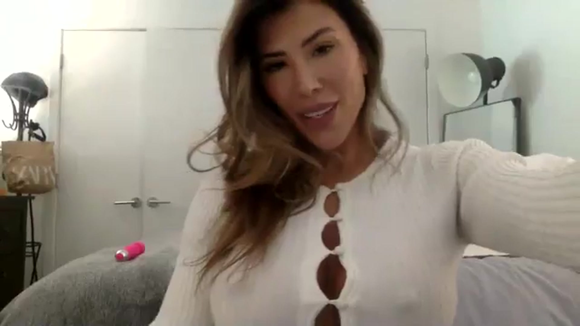 Gallery image thumbnail from MilaMarXX's myfreecams stream on, 09/09/2024, 18:25 image 9 of 20