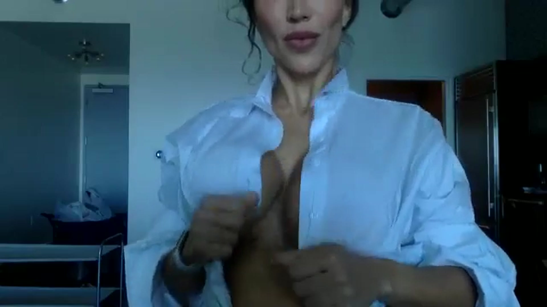 Gallery image thumbnail from MilaMarXX's myfreecams stream on, 10/07/2024, 18:51 image 18 of 20