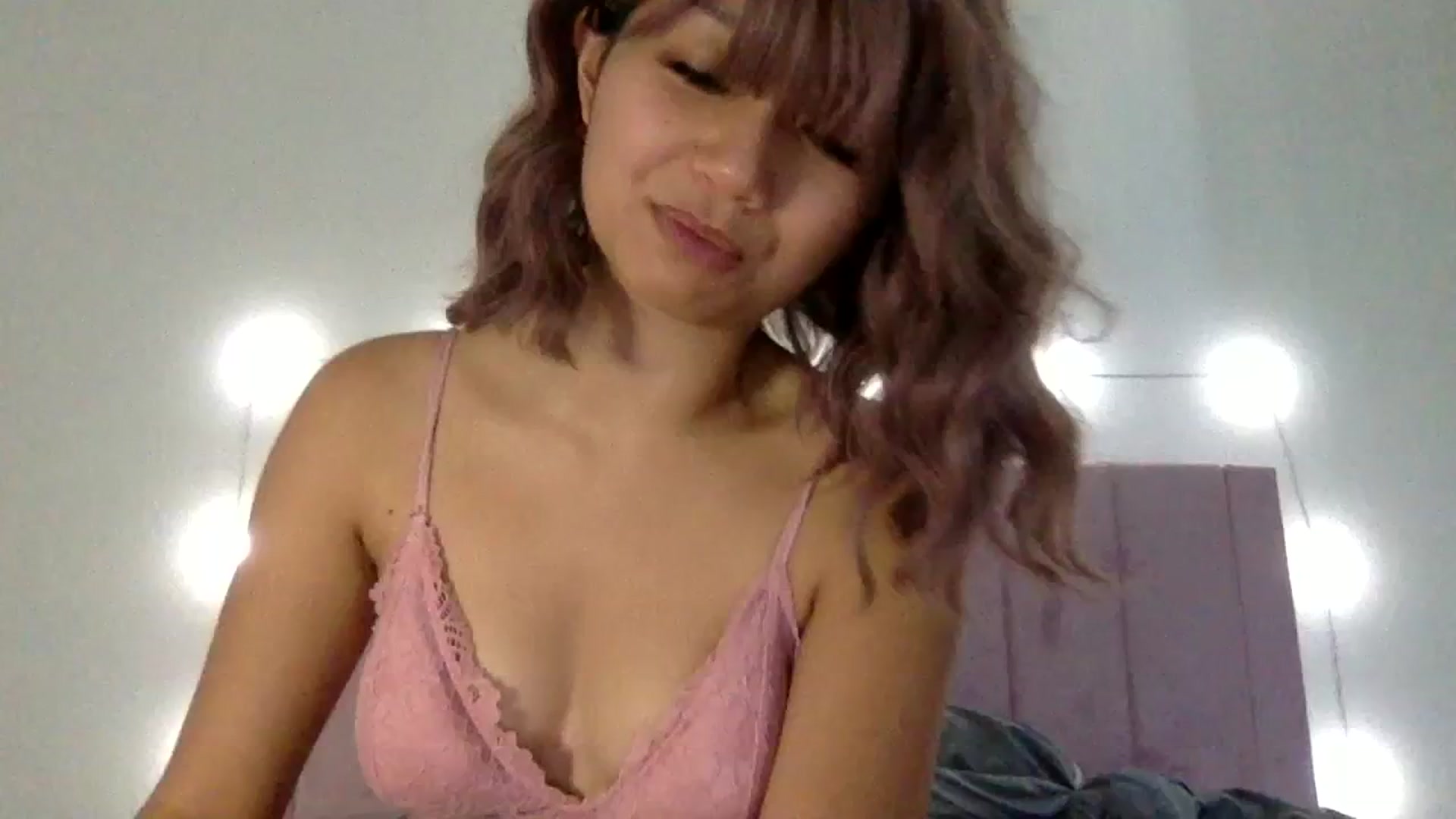 Gallery image thumbnail from MilaStylesTV's myfreecams stream on, 09/18/2023, 19:39 image 1 of 20