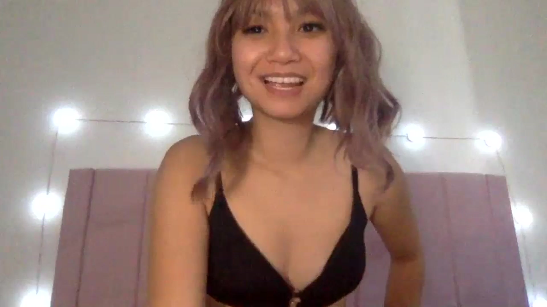 Gallery image thumbnail from MilaStylesTV's myfreecams stream on, 12/04/2023, 23:04 image 13 of 20