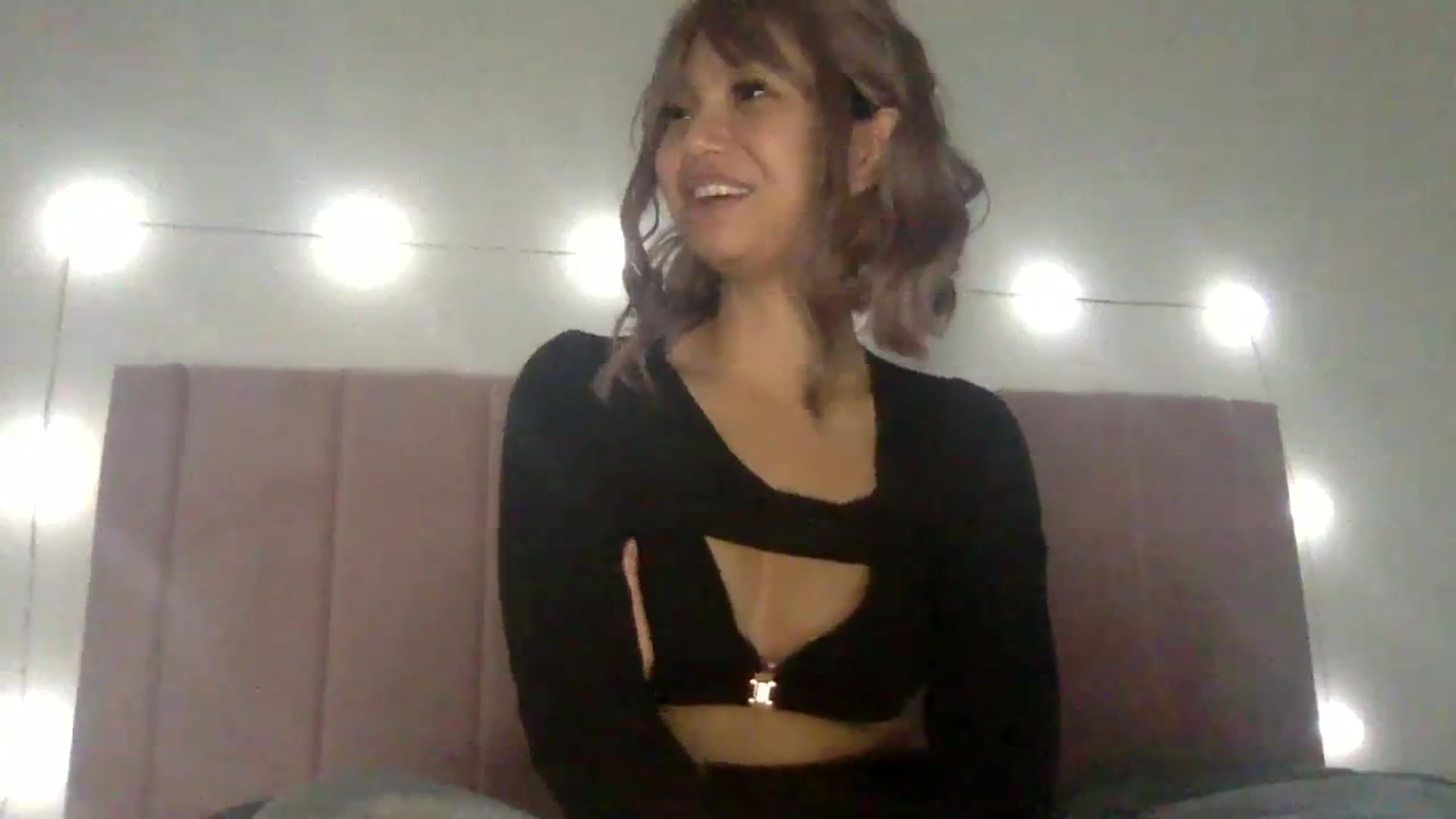 Gallery image thumbnail from MilaStylesTV's myfreecams stream on, 12/10/2023, 07:30 image 17 of 20